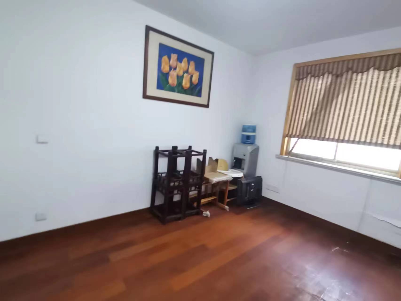 天都花苑 3室2厅2卫 135m&sup2;