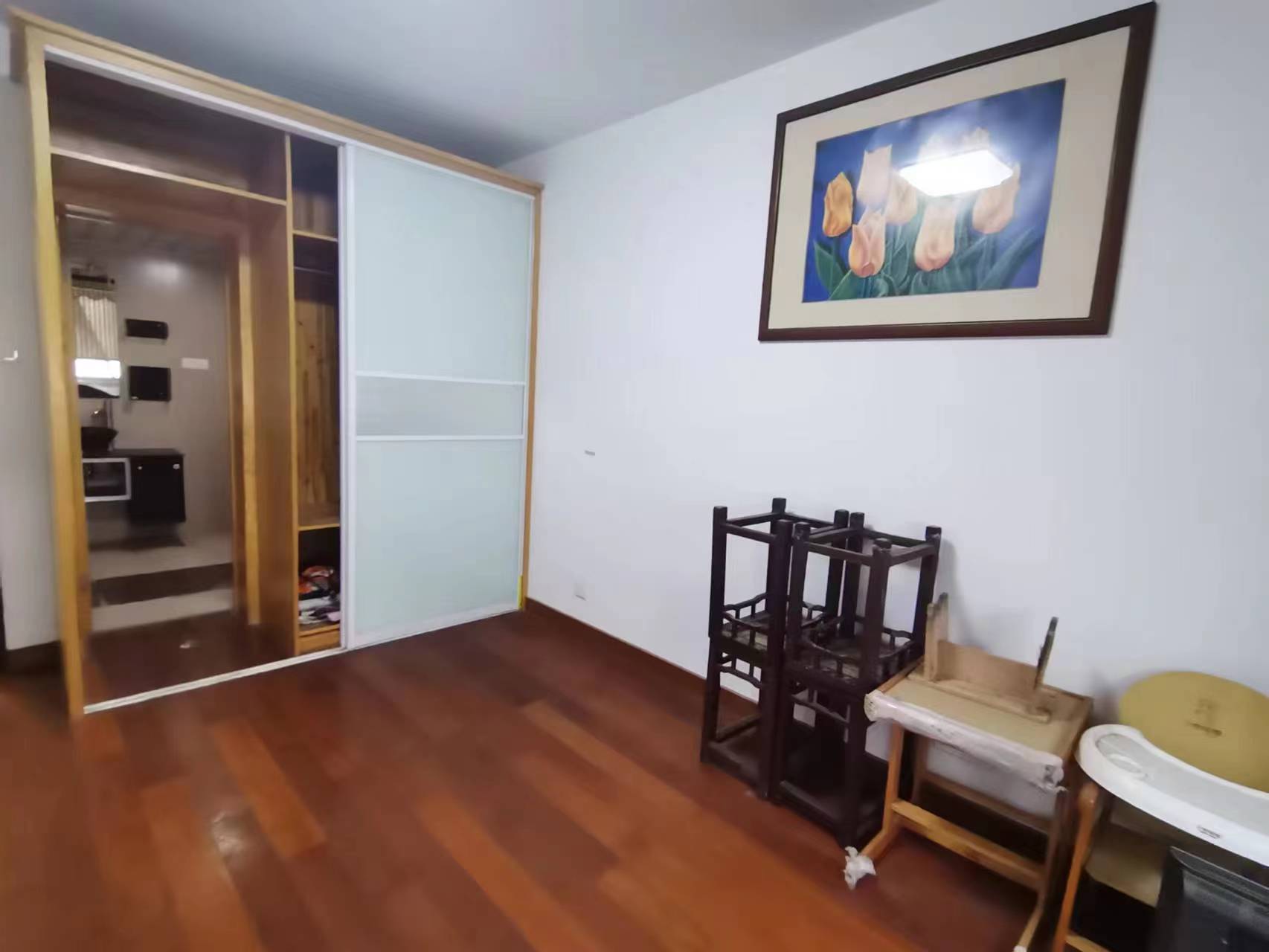 天都花苑 3室2厅2卫 135m&sup2;