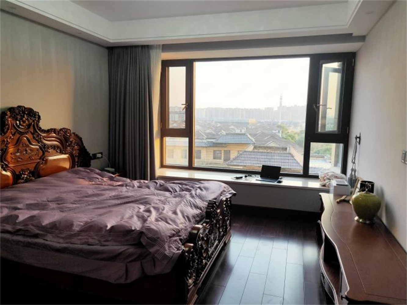 山景水岸 4室2厅2卫 225m&sup2;