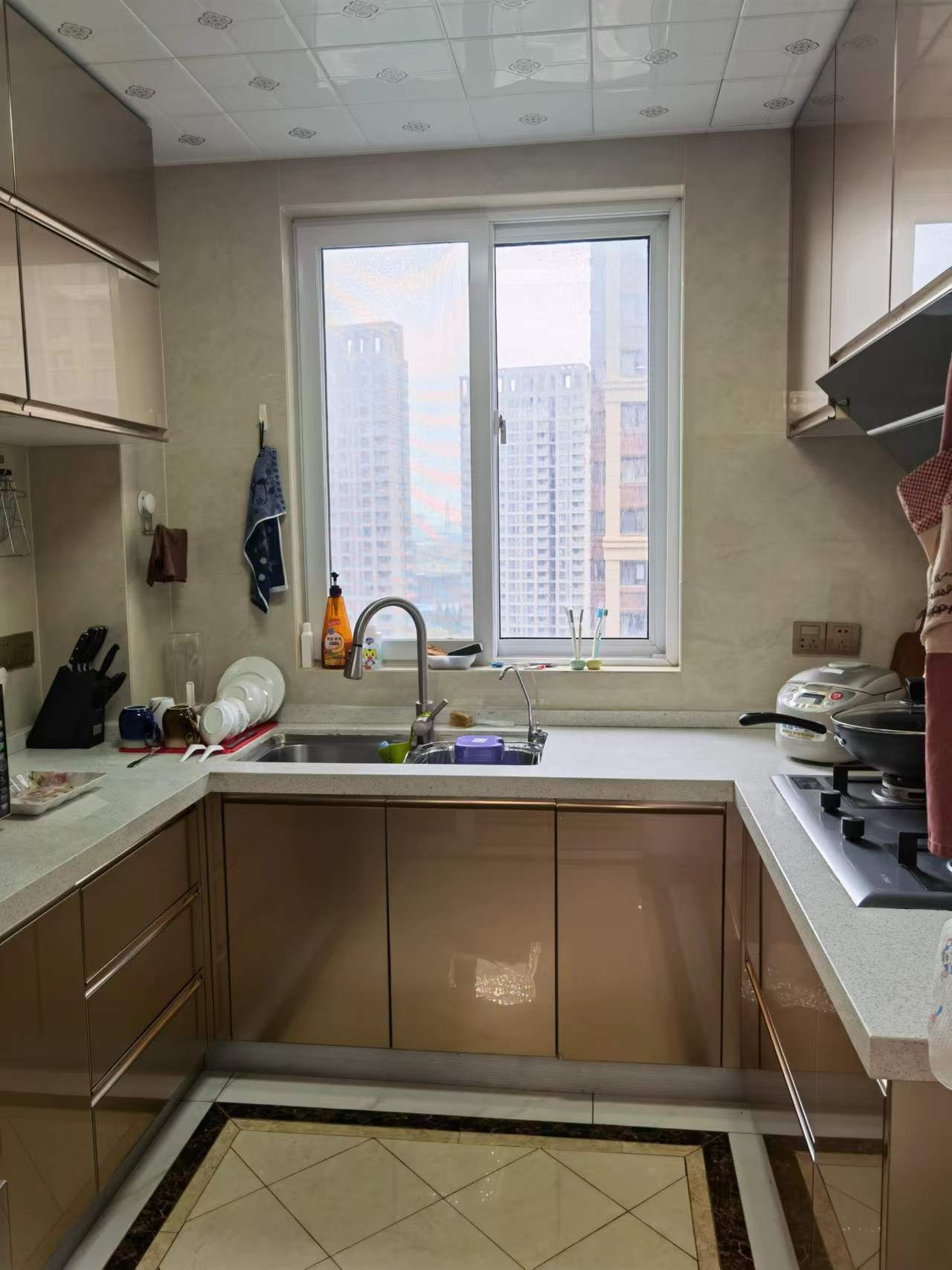 世茂公元 3室2厅2卫 117m&sup2;