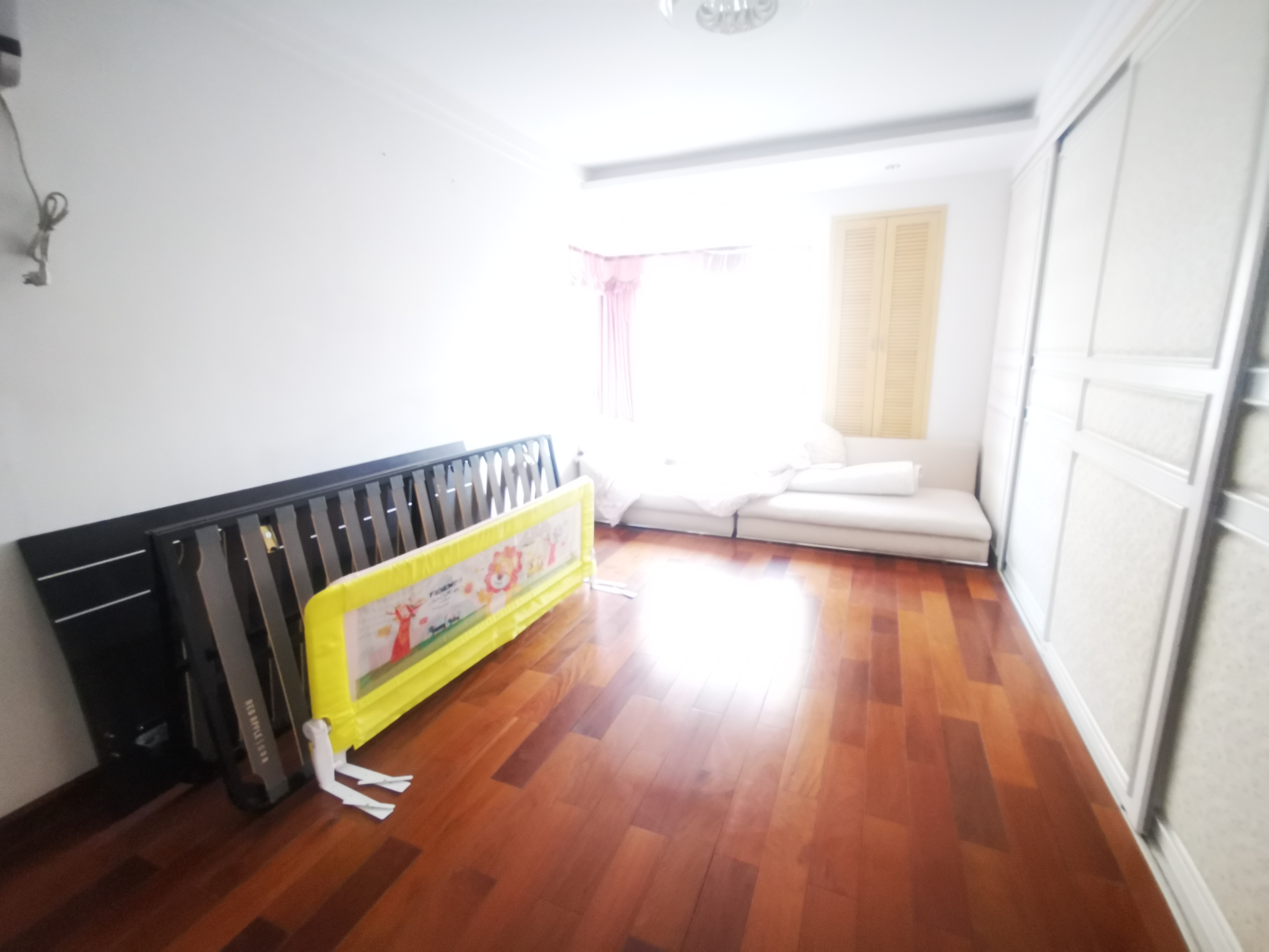 世纪城 3室2厅2卫 184m&sup2;