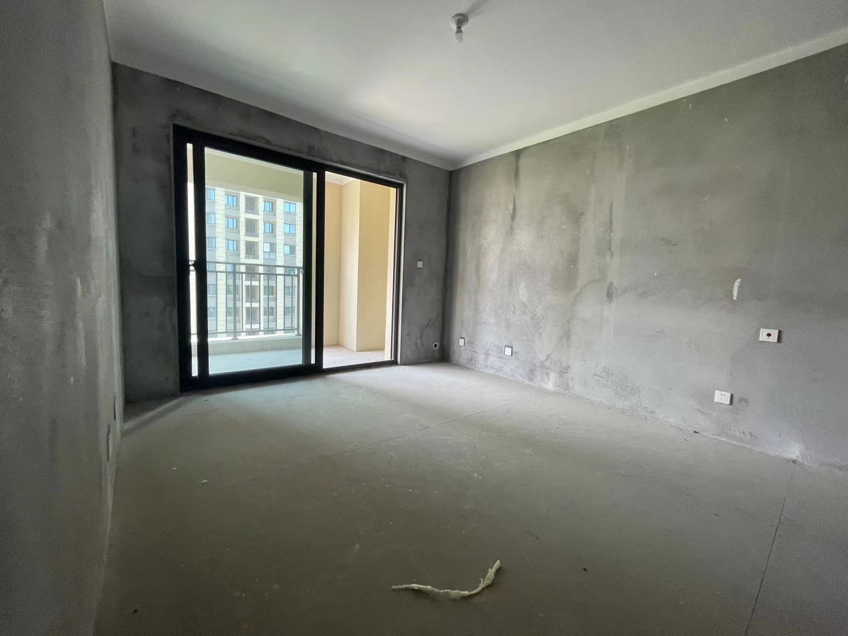 观澜台 3室2厅1卫 101m&sup2;