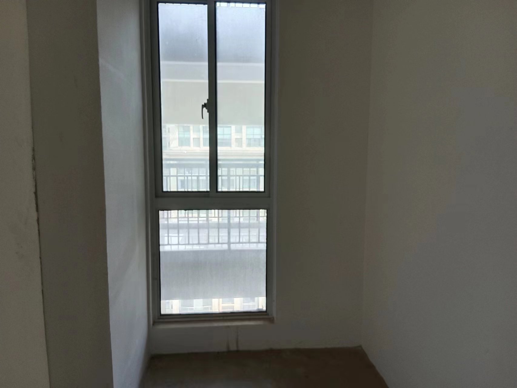 湖滨华庭 2室2厅1卫 101m&sup2;