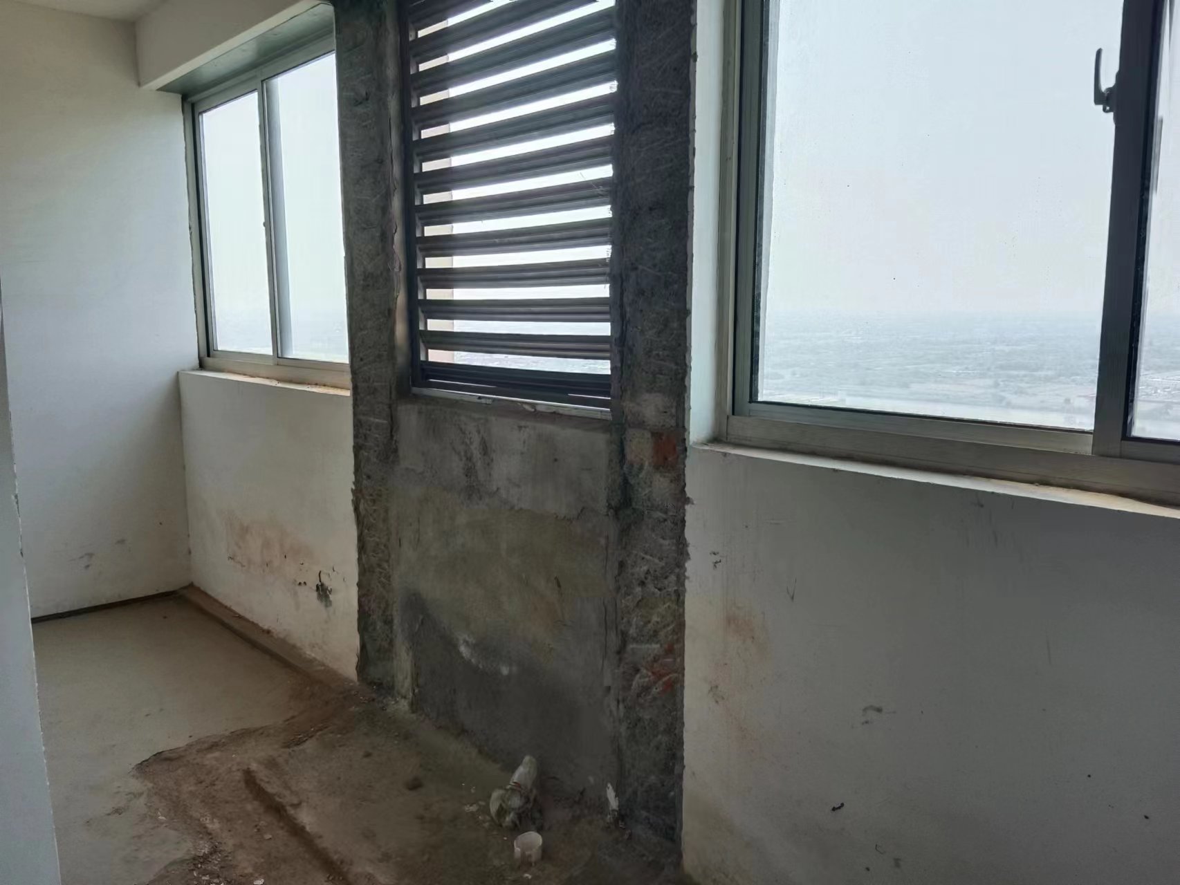 湖滨华庭 2室2厅1卫 101m&sup2;