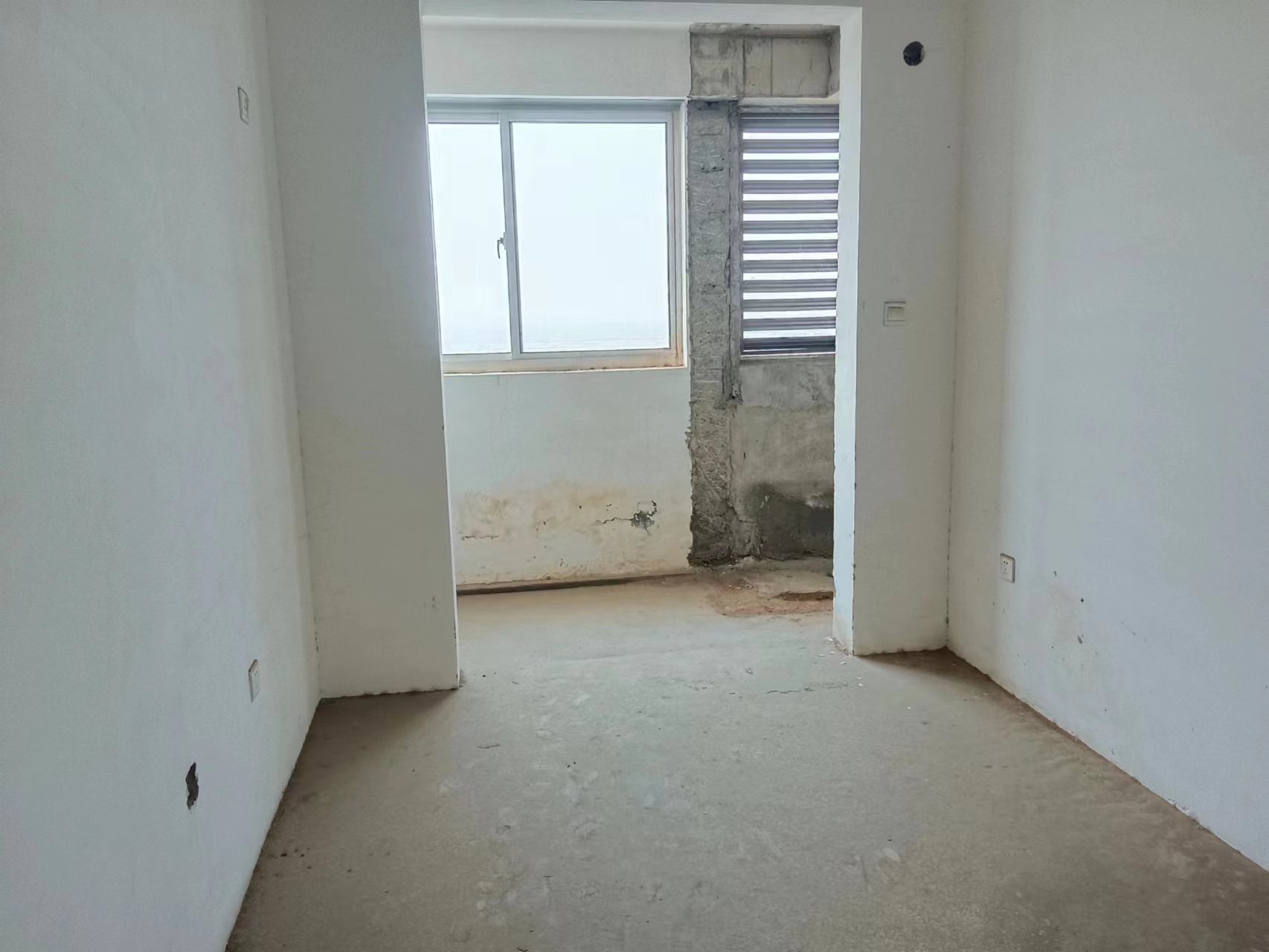 湖滨华庭 2室2厅1卫 101m&sup2;