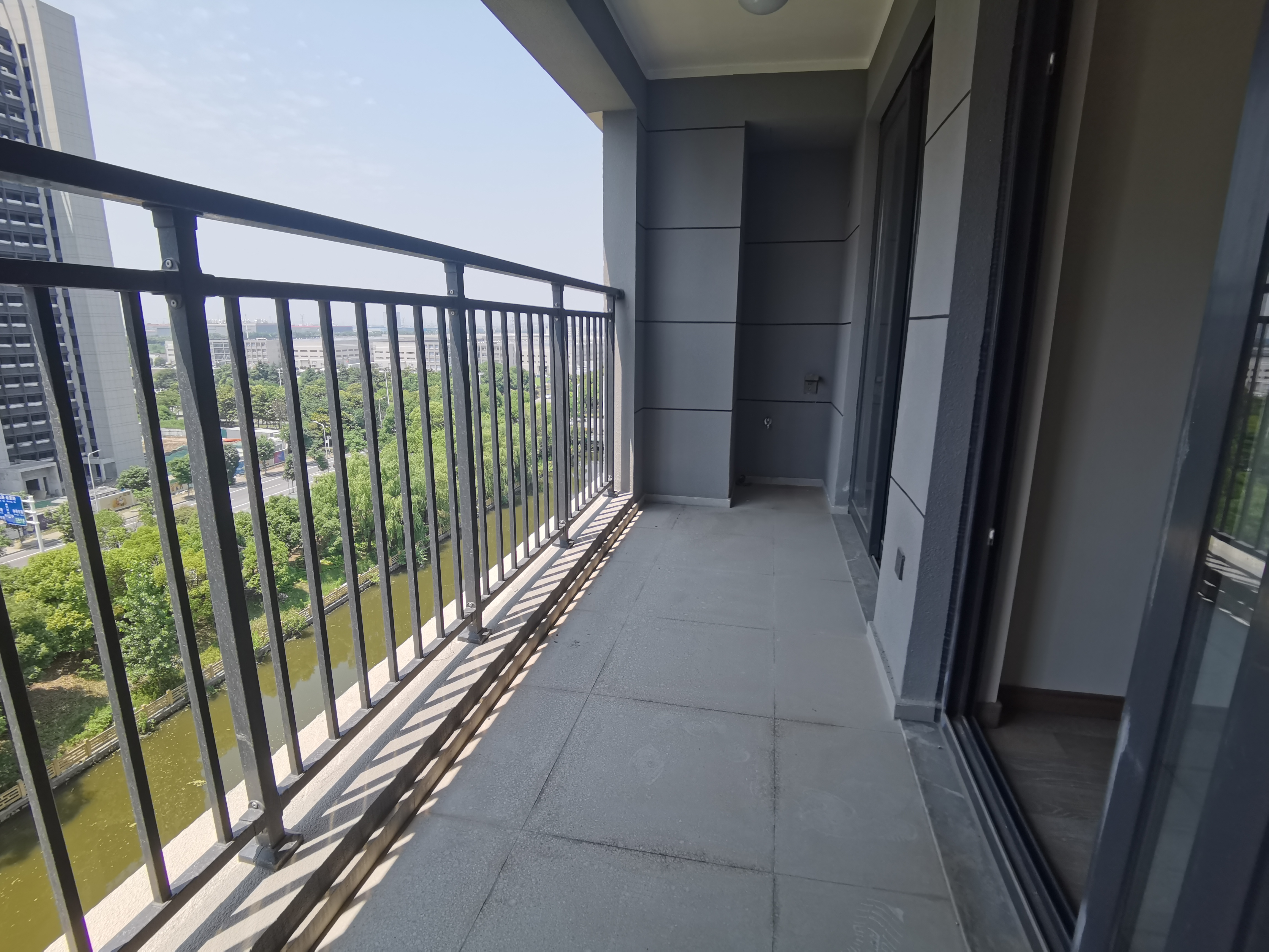 万科未来之光 3室2厅1卫 93m&sup2;