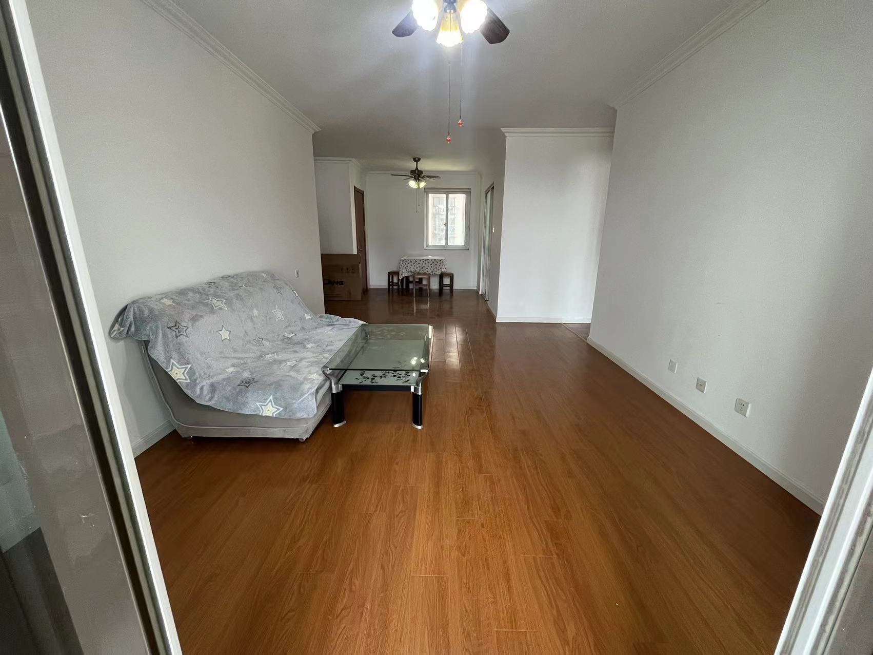 景瑞御府 3室2厅2卫 120m²