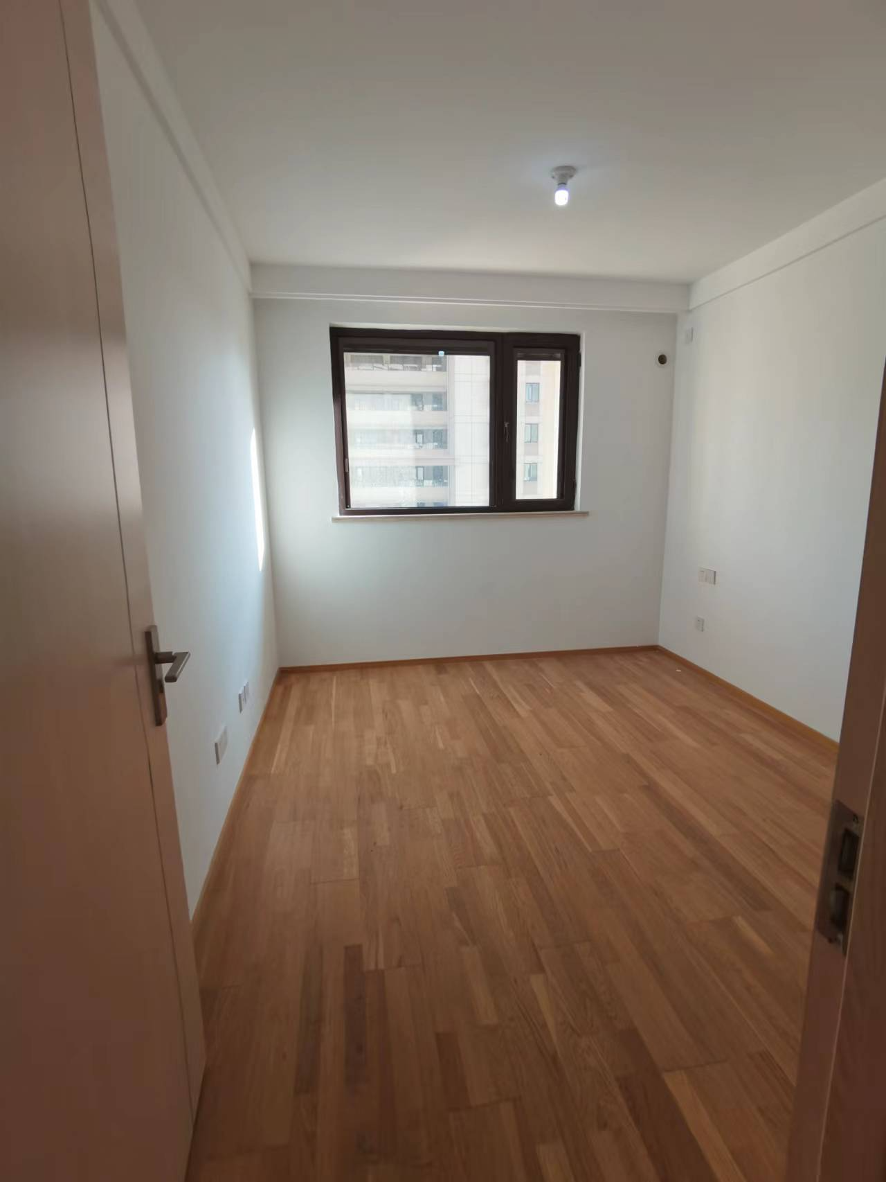 云樾东方 3室2厅1卫 95m&sup2;