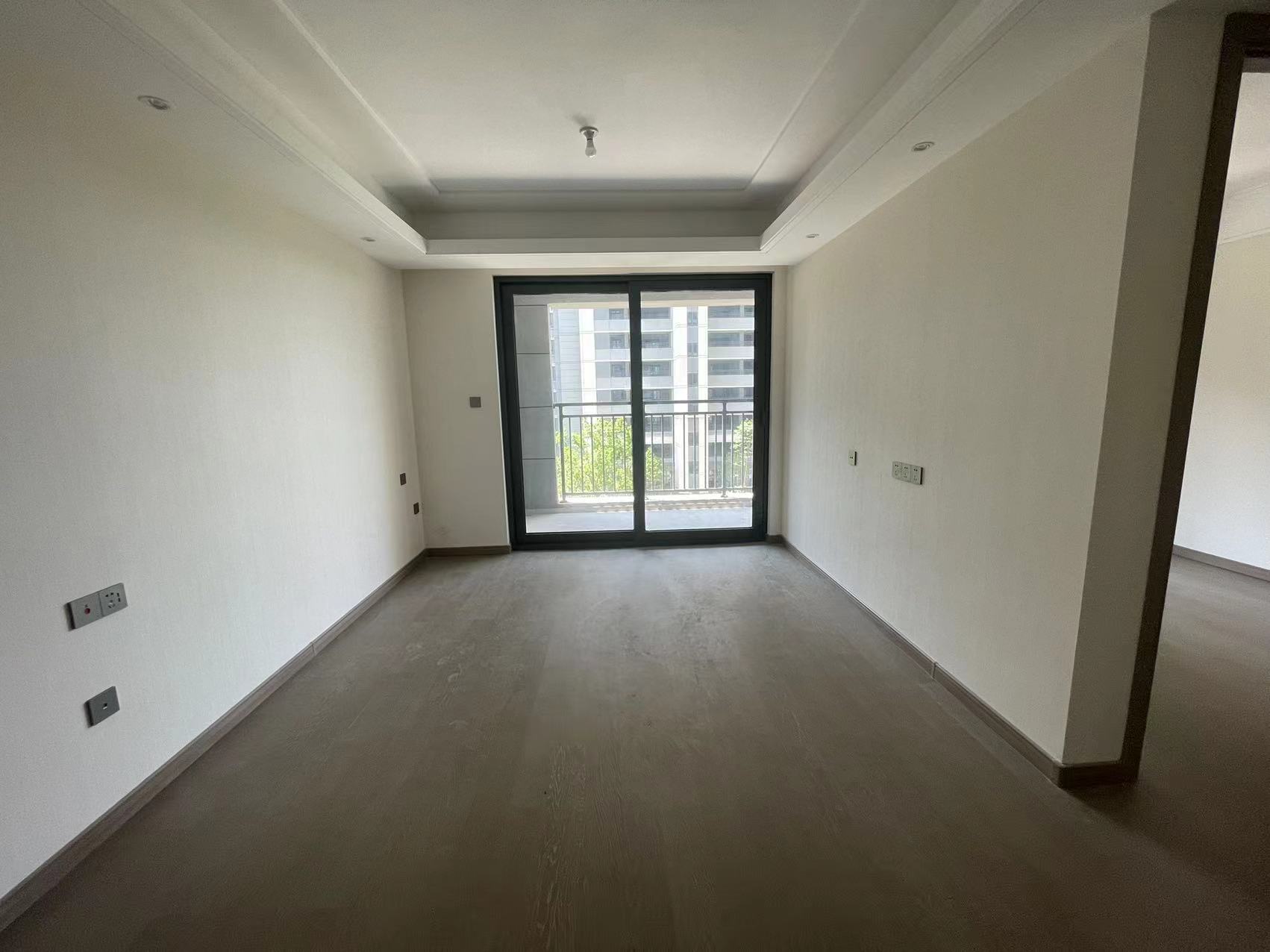 锦绣华庭 3室2厅2卫 134m&sup2;