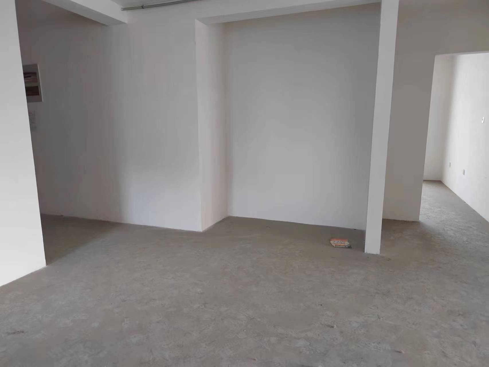 高迪晶城 4室2厅2卫 159m&sup2;