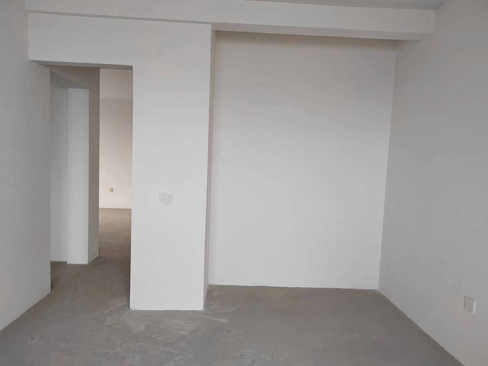 高迪晶城 4室2厅2卫 159m&sup2;