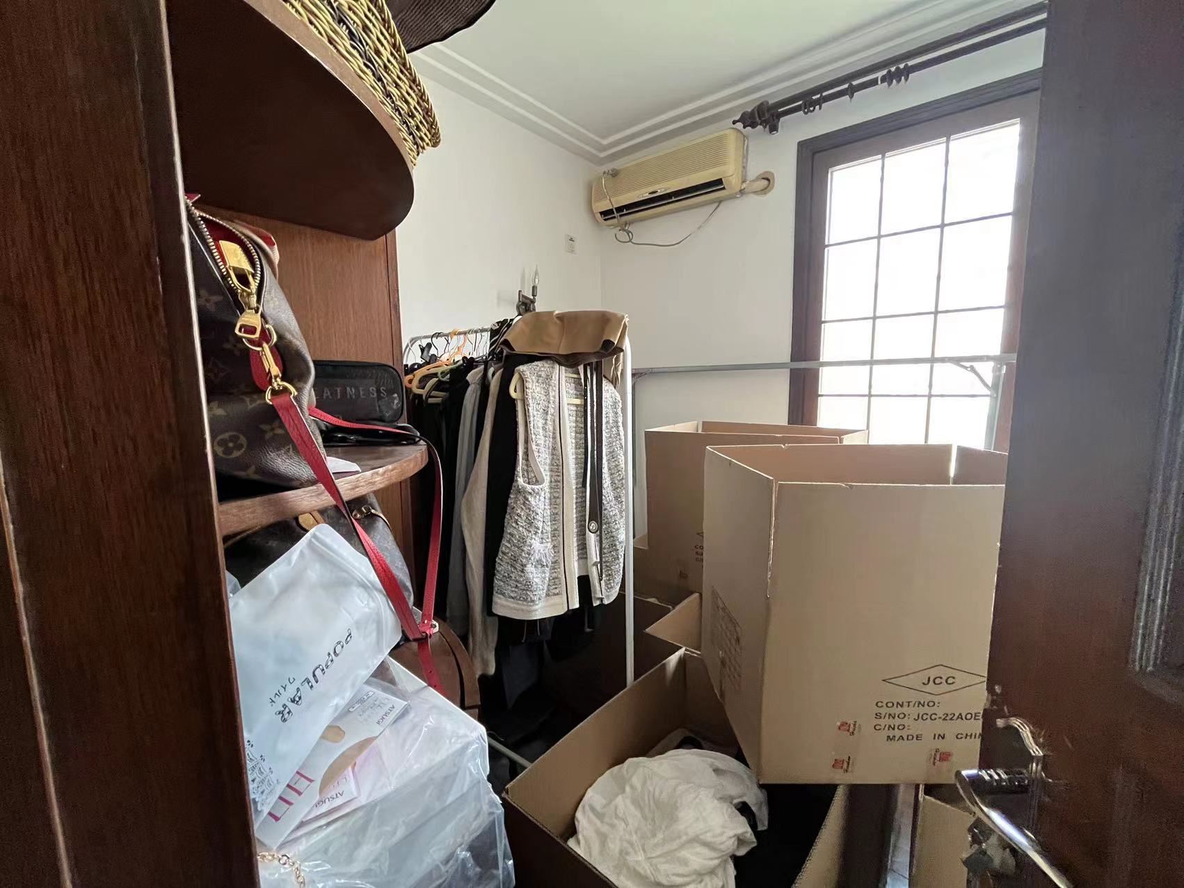富贵北园 4室2厅1卫 136m&sup2;