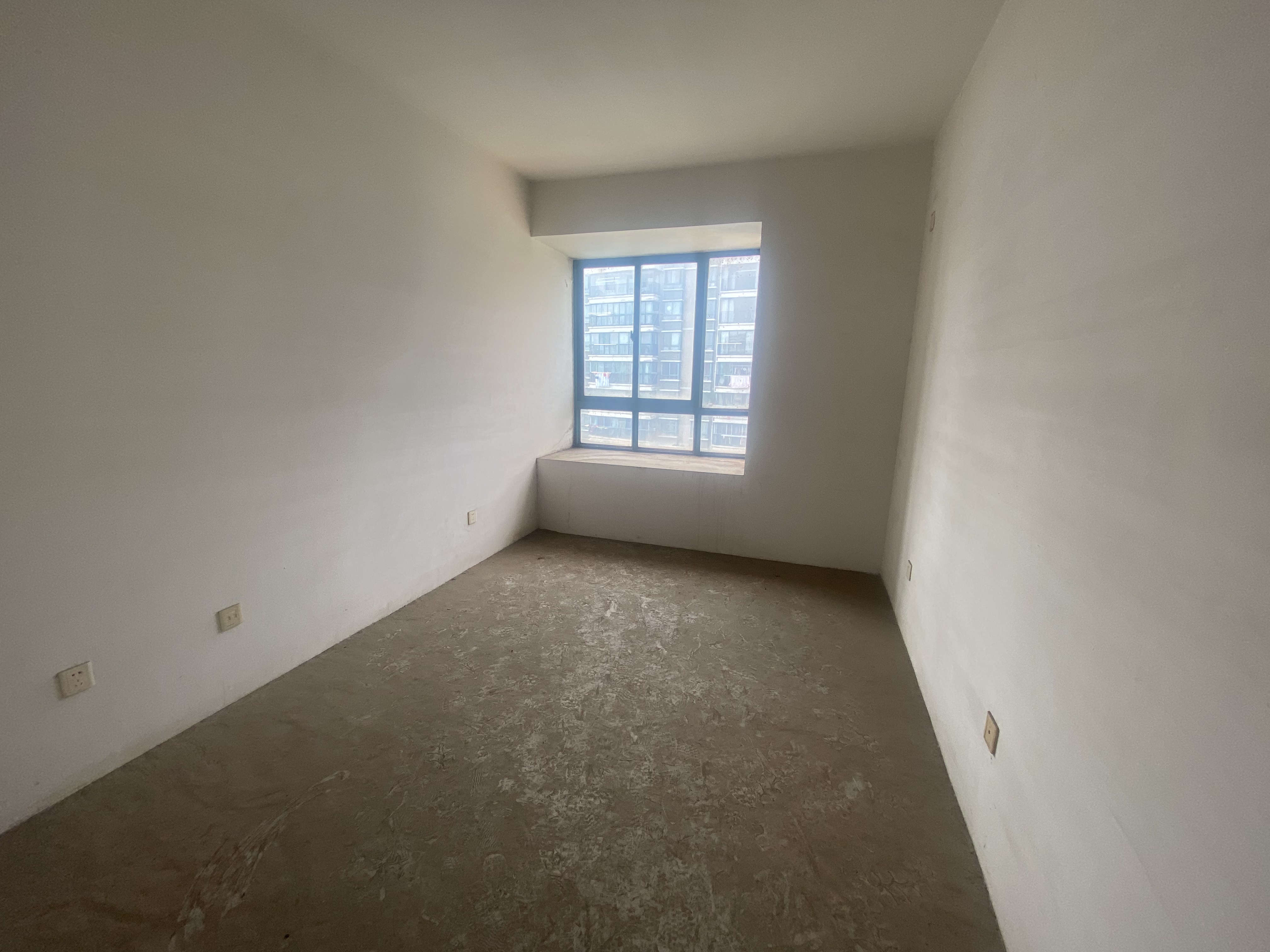 新城小区 3室2厅2卫 152m&sup2;