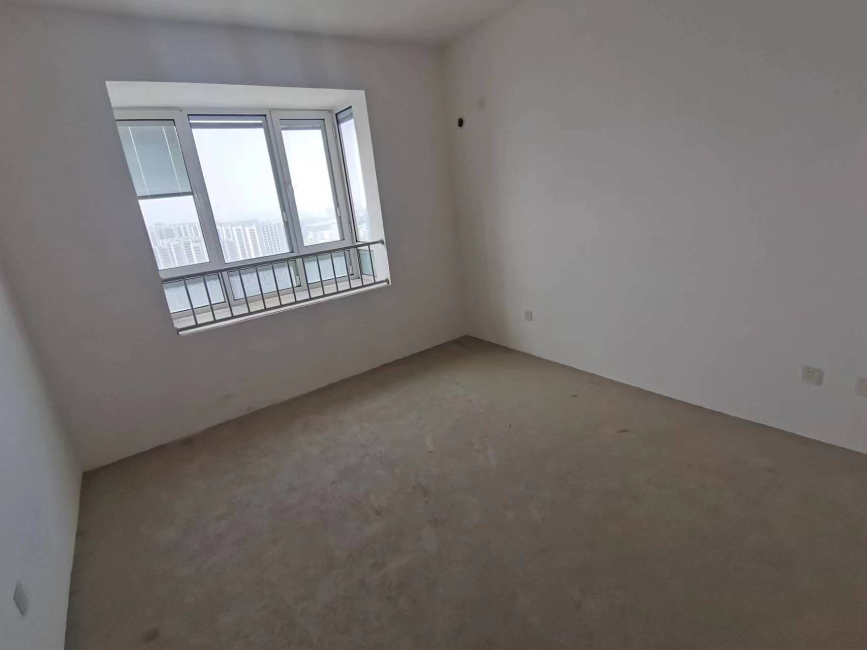 富都豪园 3室2厅3卫 169m&sup2;