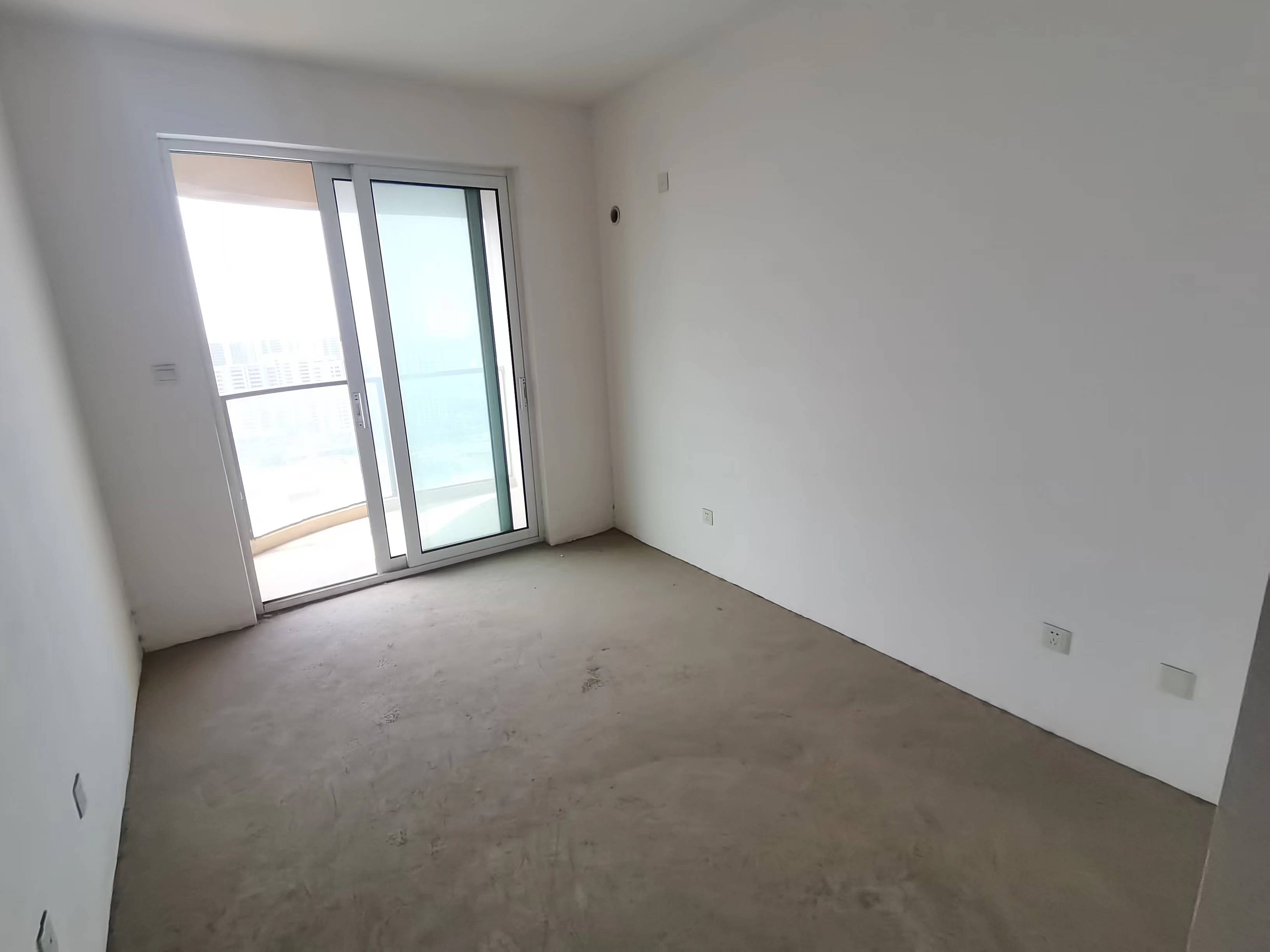 富都豪园 3室2厅3卫 169m&sup2;