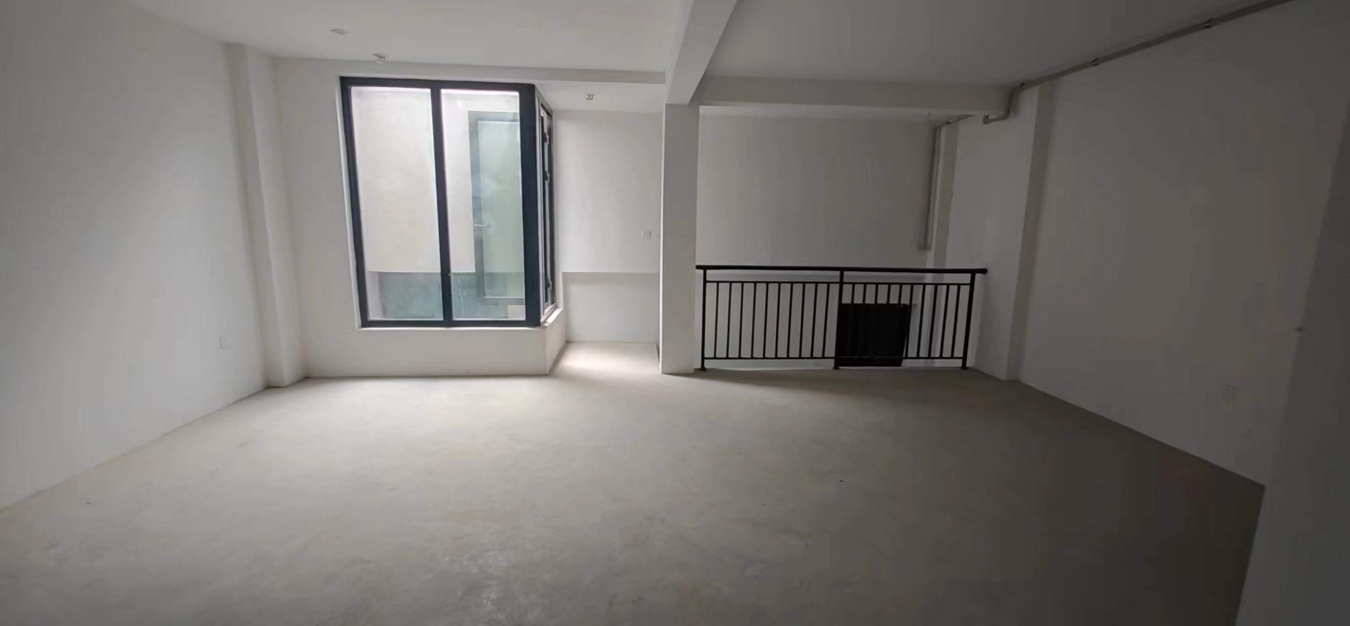 山水壹号 5室2厅3卫 276.00m&sup2;