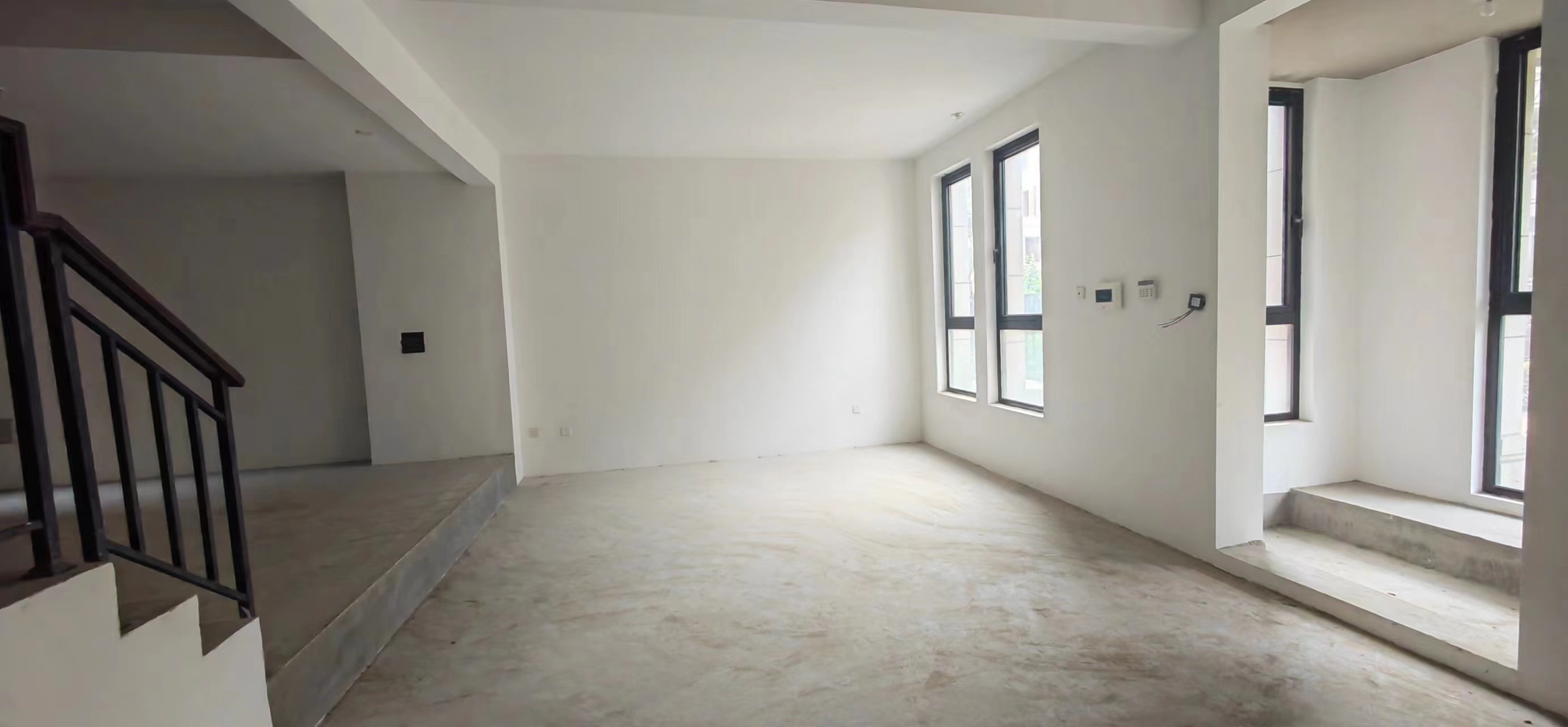 山水壹号 5室2厅3卫 276.00m&sup2;