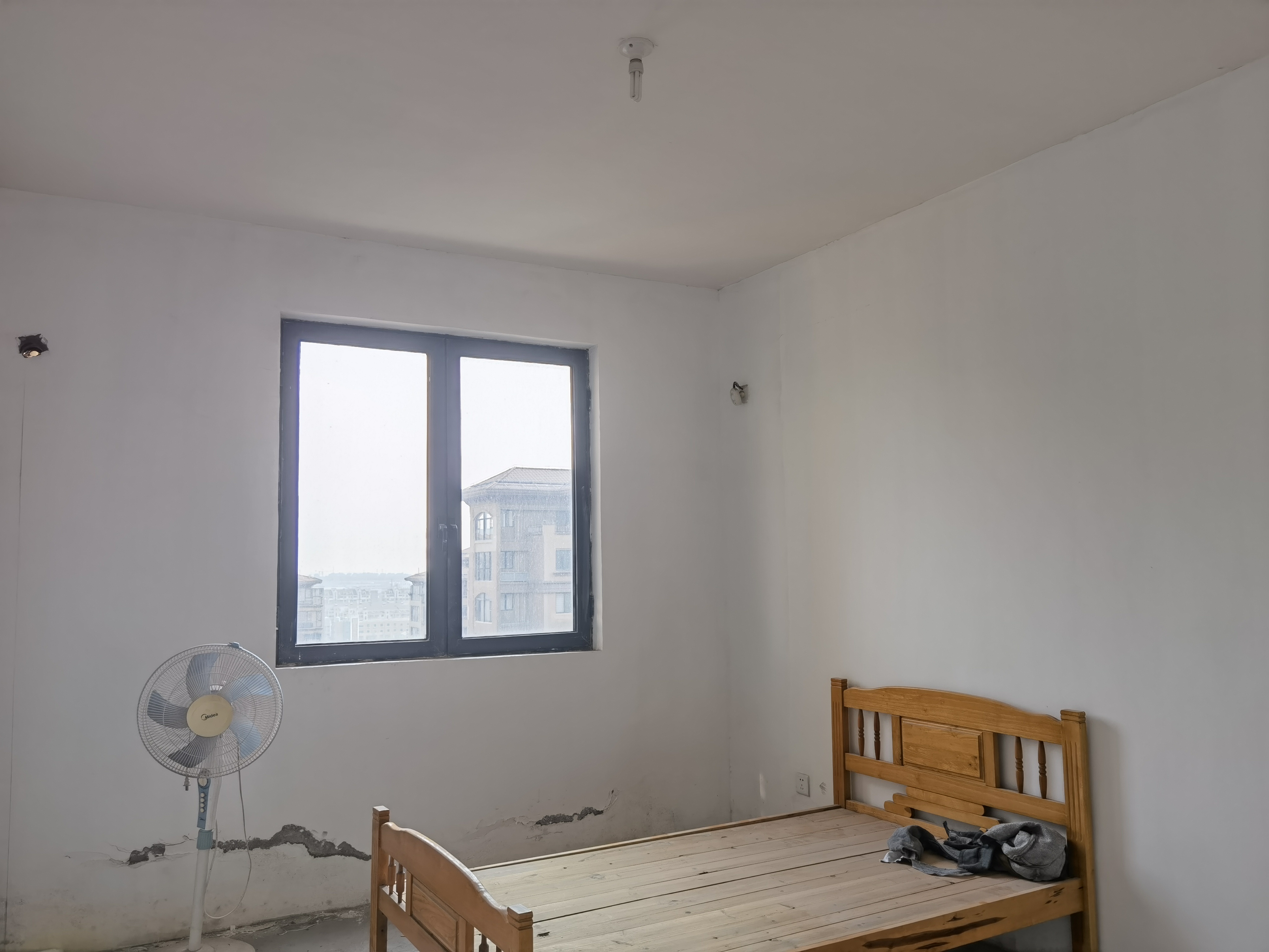 中港翡翠城 4室2厅2卫 217m²