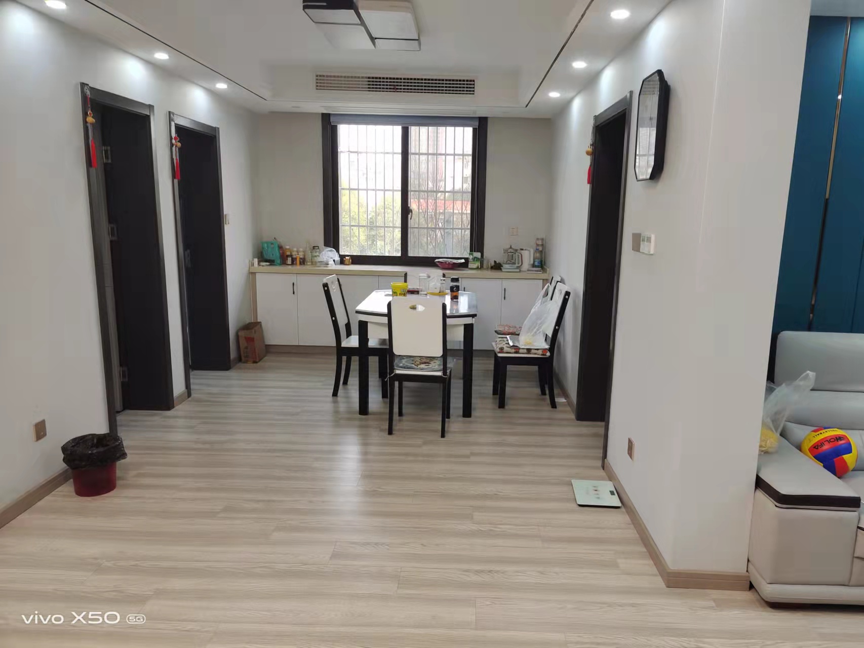 光明东村一期 3室2厅1卫 118m&sup2;