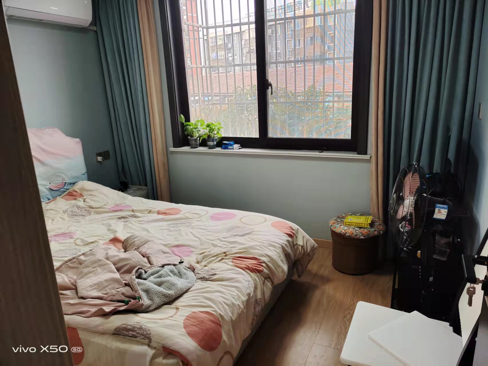 光明东村一期 3室2厅1卫 118m&sup2;