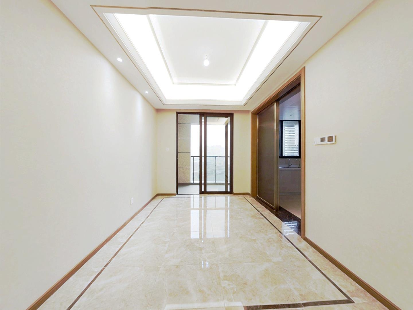 绿城沁园 3室2厅2卫 133m&sup2;