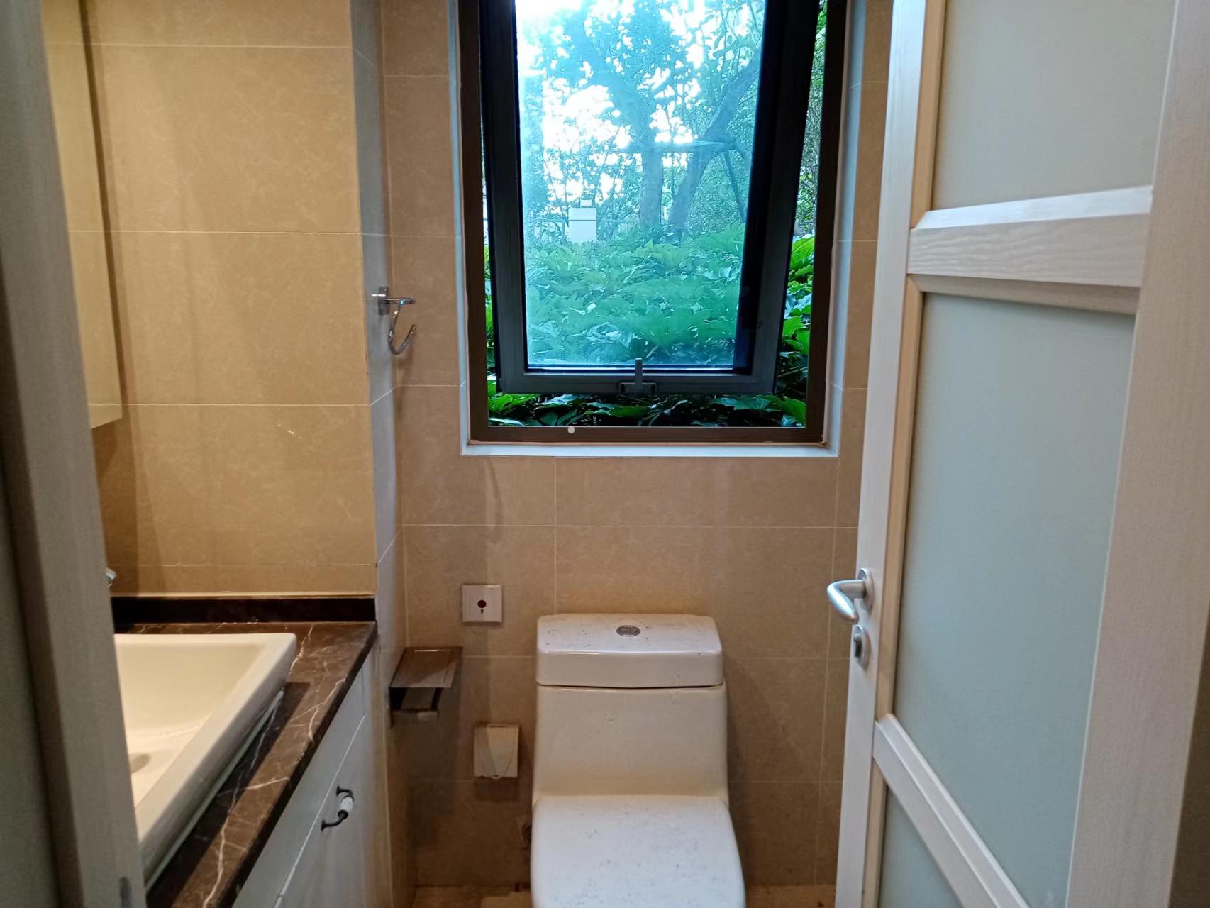 公馆1895 3室2厅2卫 117.38m²