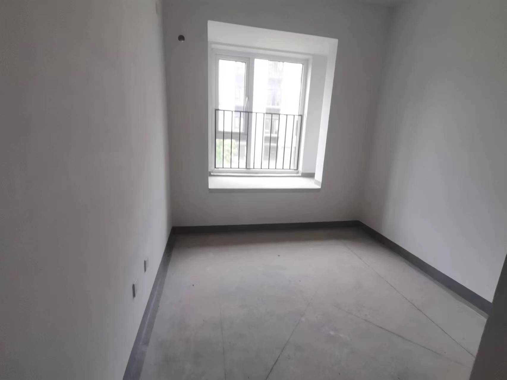 金地繁茂里 4室2厅2卫 116m&sup2;