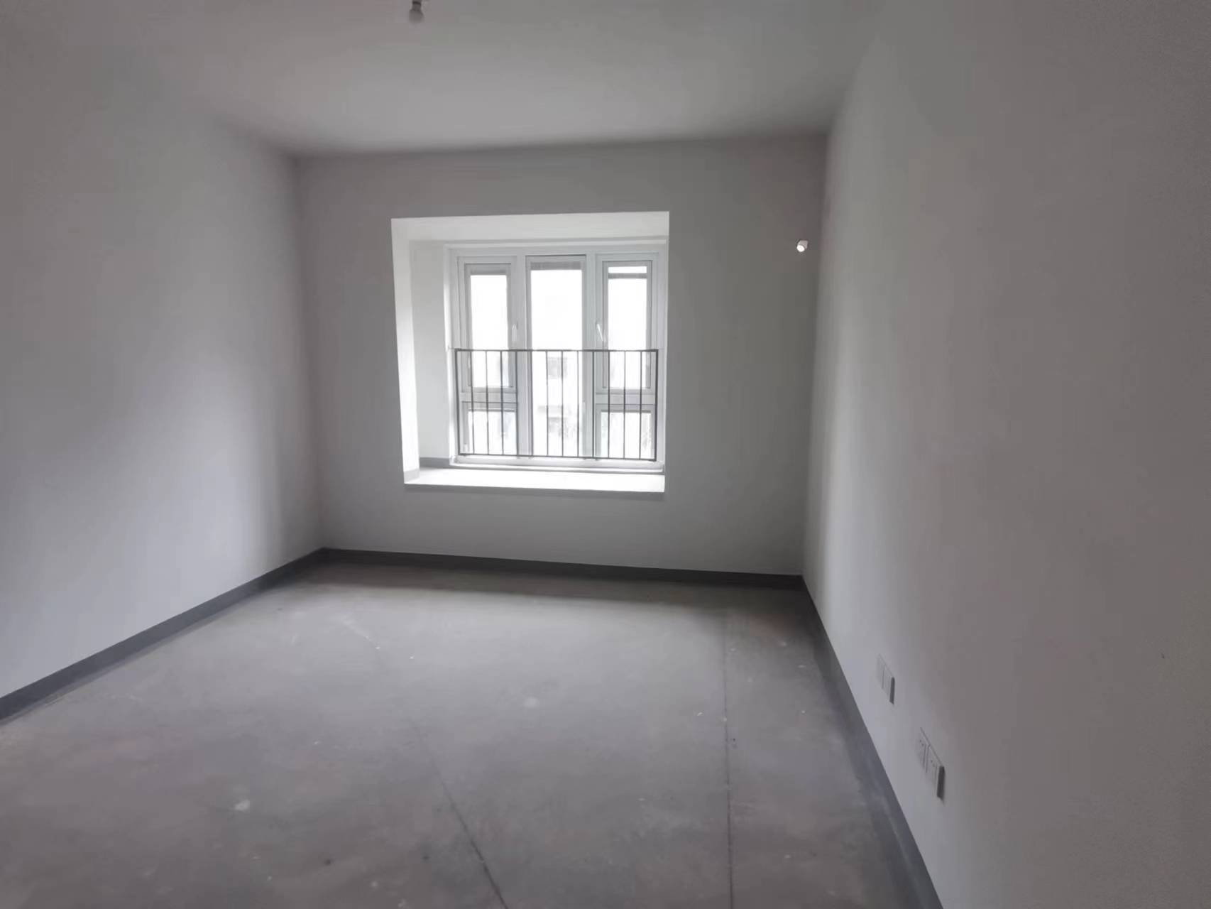 金地繁茂里 4室2厅2卫 116m&sup2;