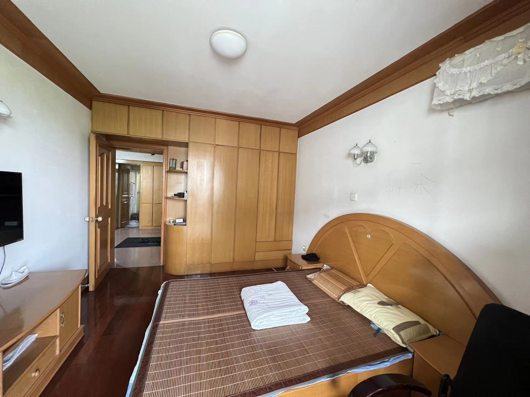 北濠桥东村 3室2厅1卫 111m&sup2;