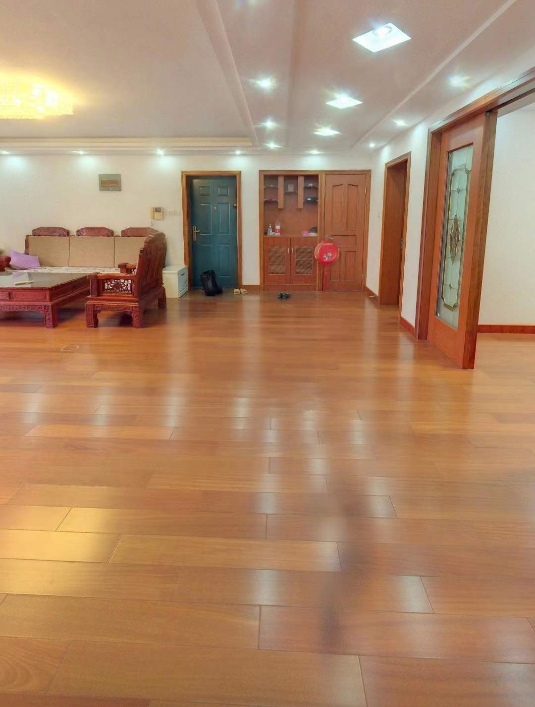 德民花苑西区 4室2厅2卫 320.49m&sup2;