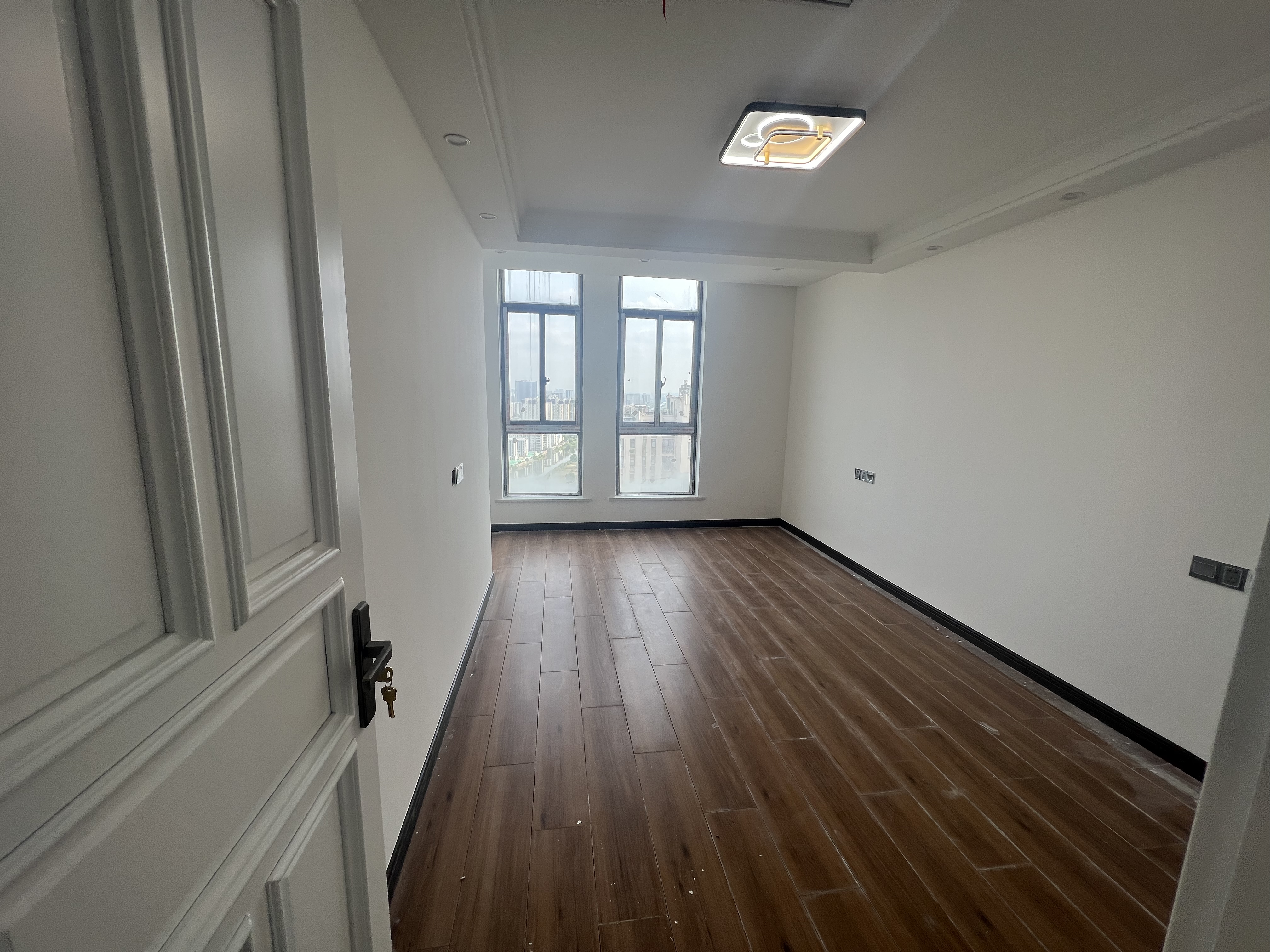 御景湾 4室2厅2卫 137m&sup2;