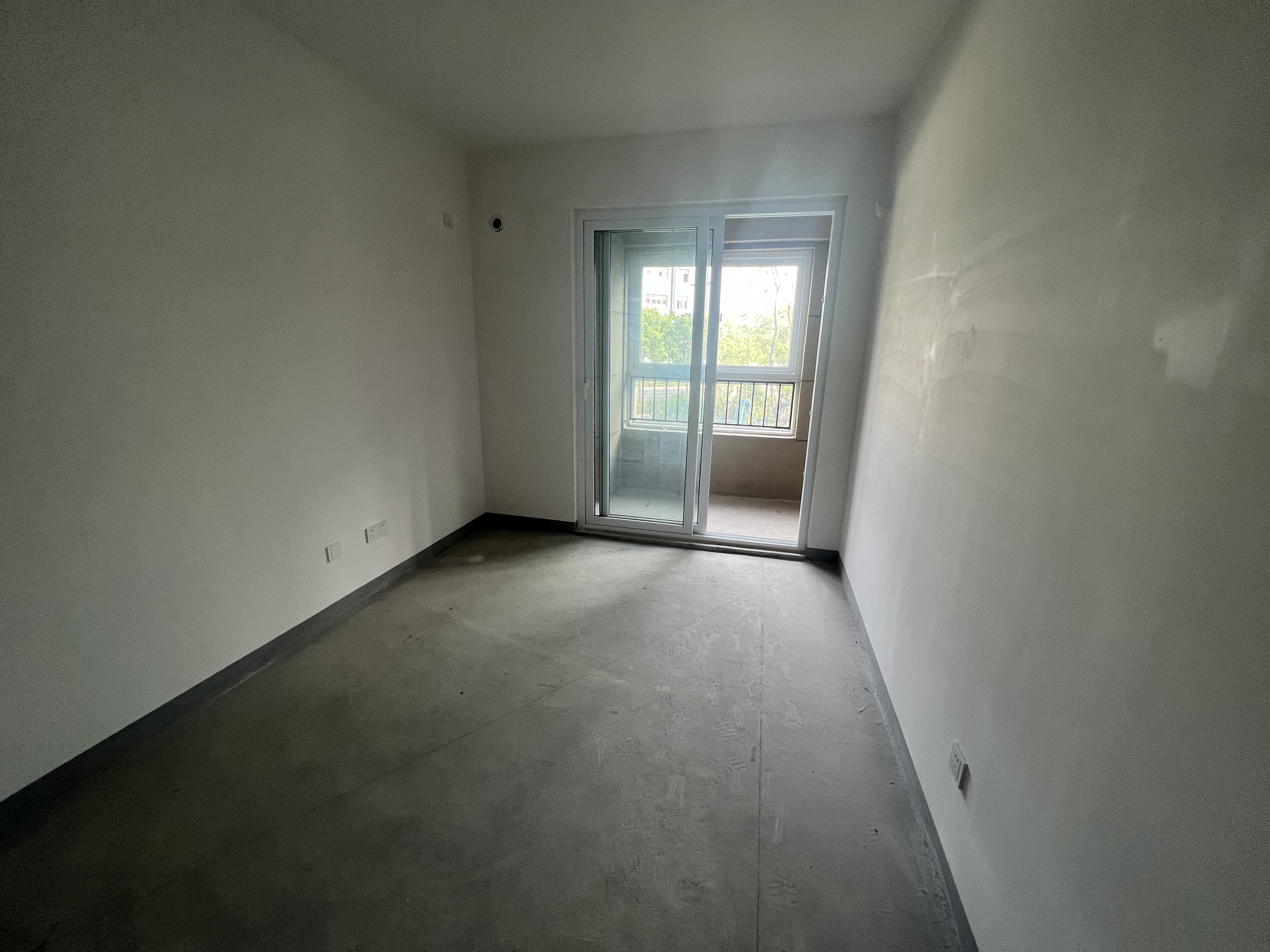 金地繁茂里 4室2厅2卫 118m²