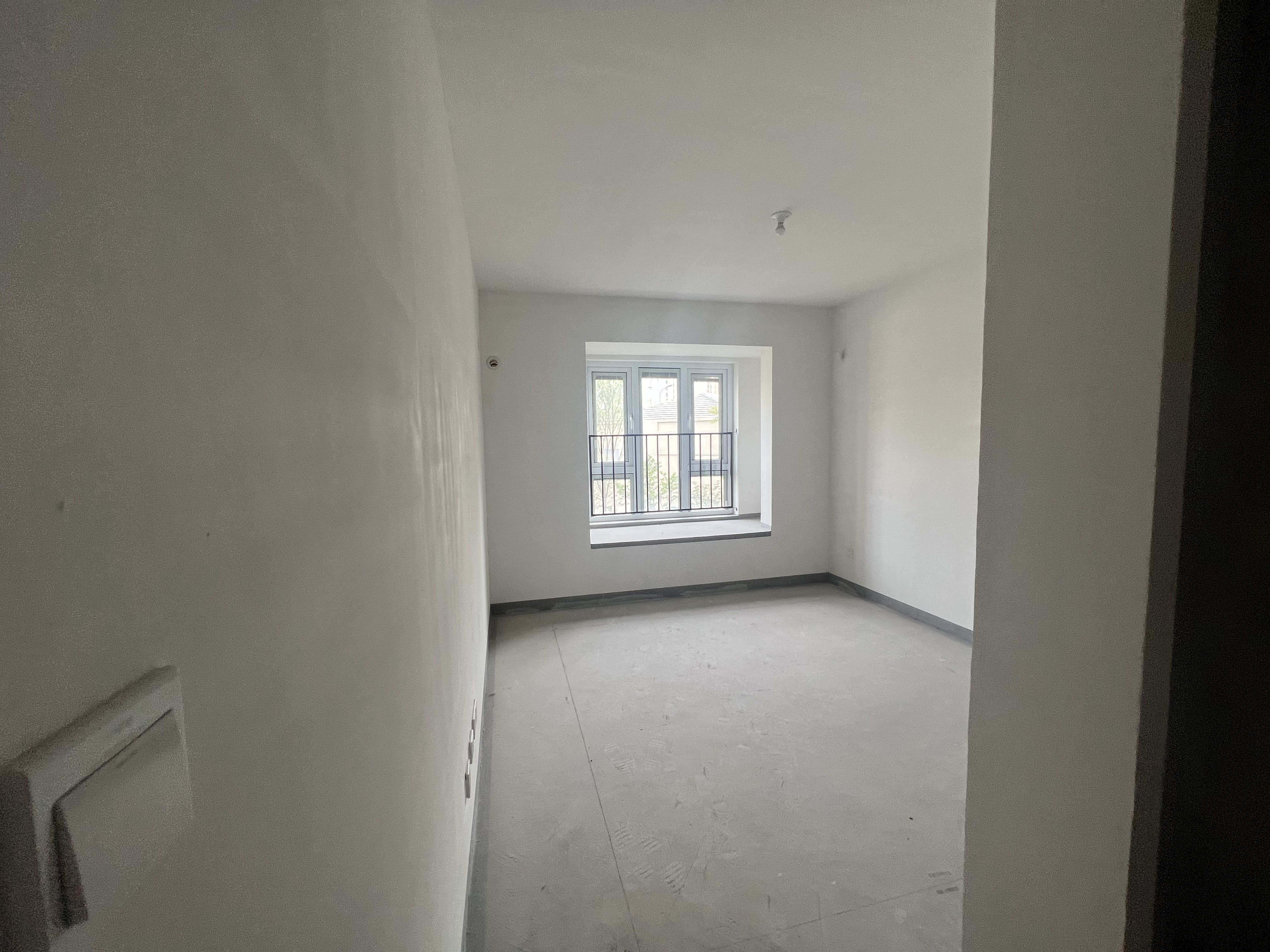 金地繁茂里 4室2厅2卫 118m²