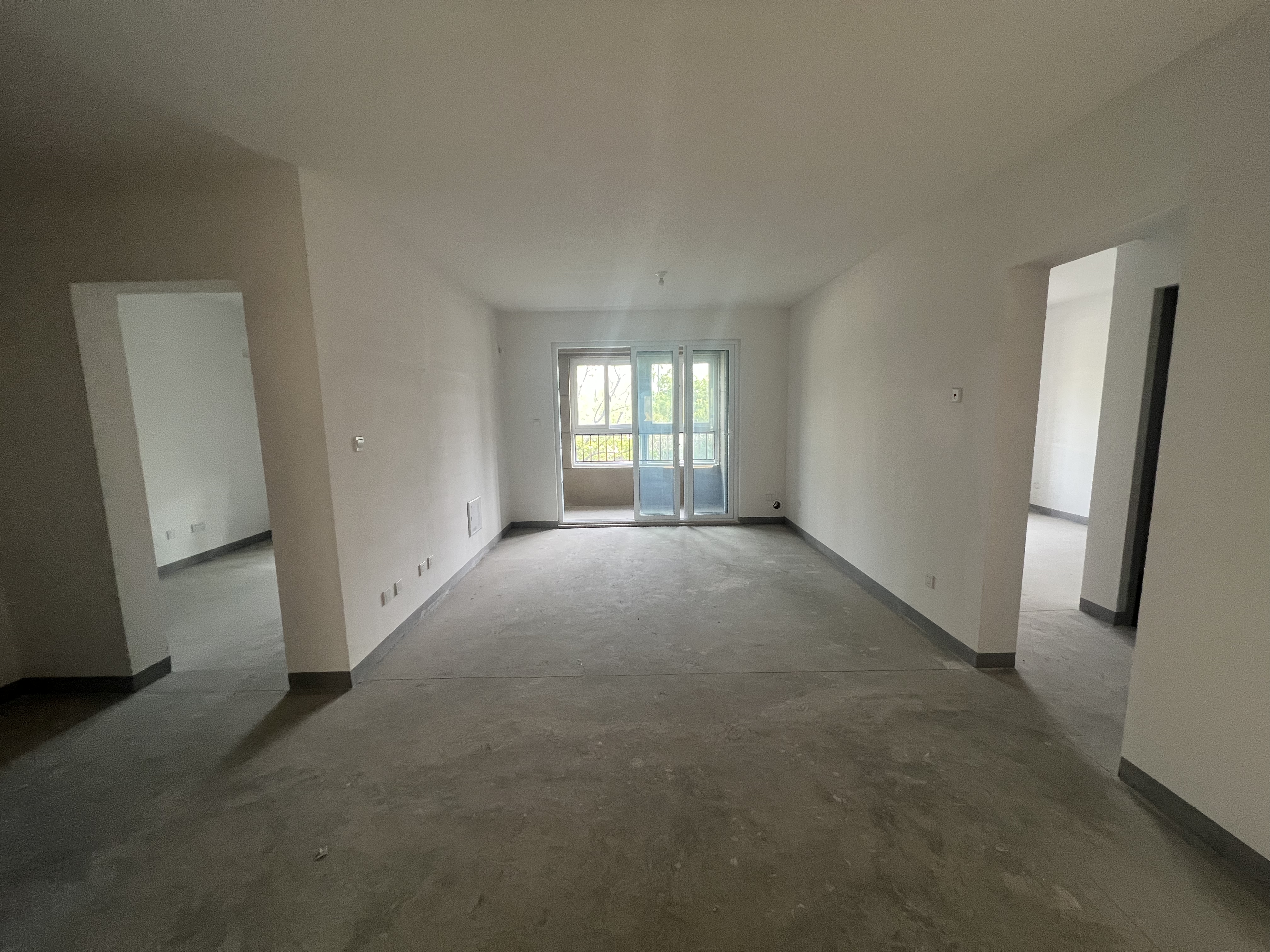 金地繁茂里 4室2厅2卫 118m²