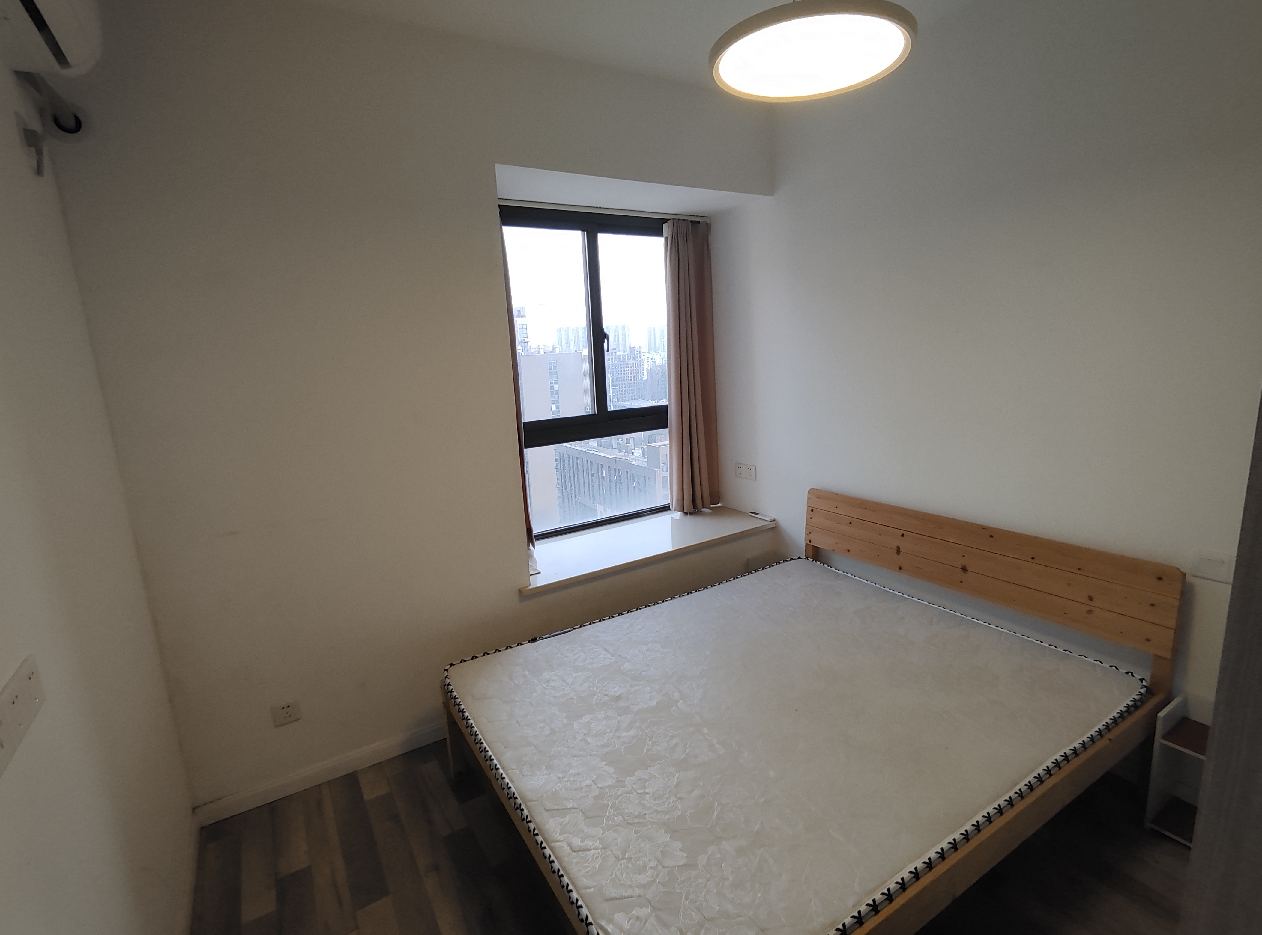 南山国际社区 3室2厅1卫 97m&sup2;