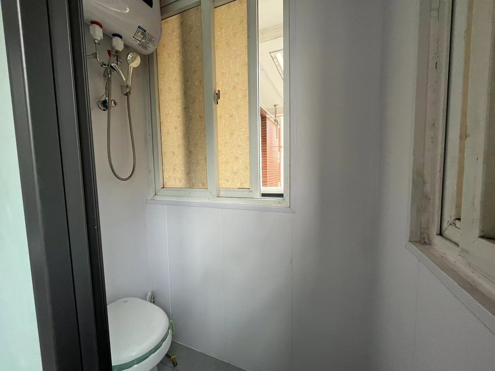 新港花苑 3室2厅1卫 148m&sup2;