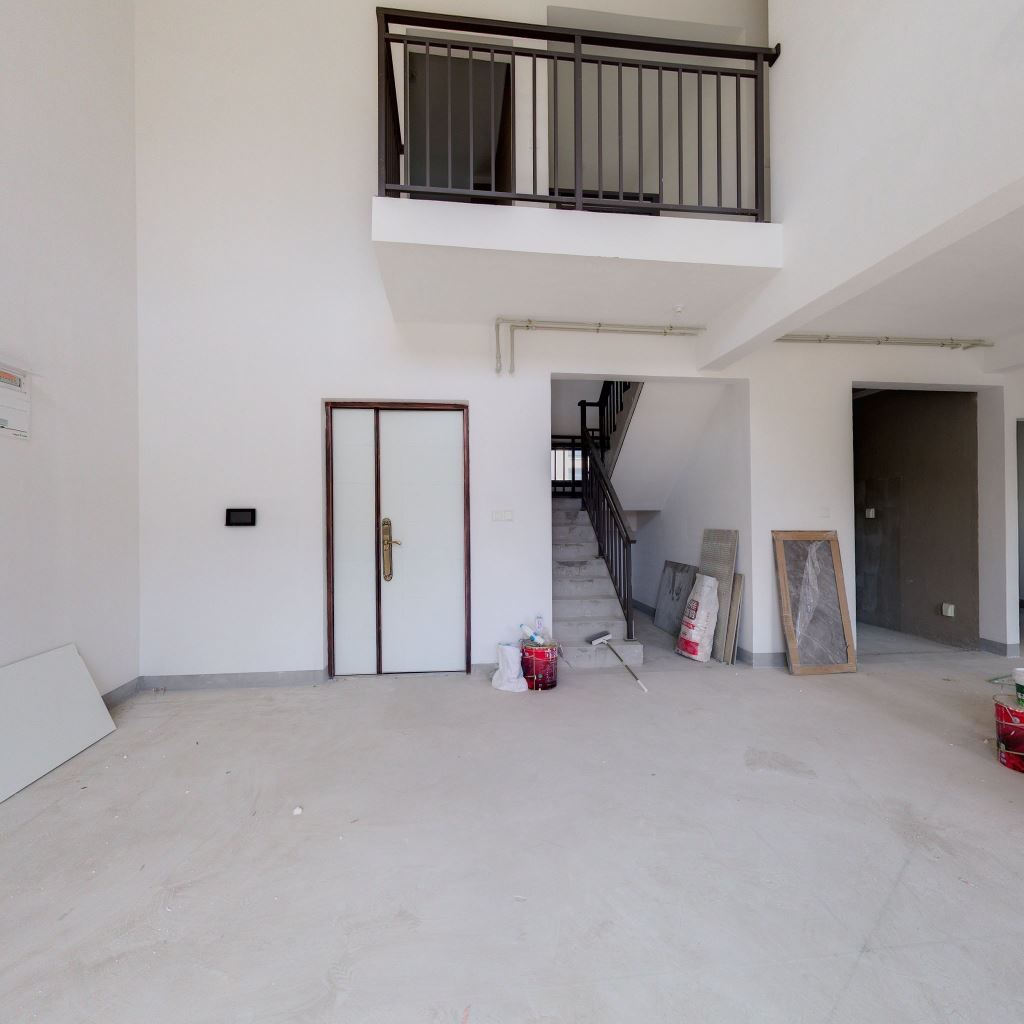 中海铂樾府 5室2厅2卫 208.71m&sup2;