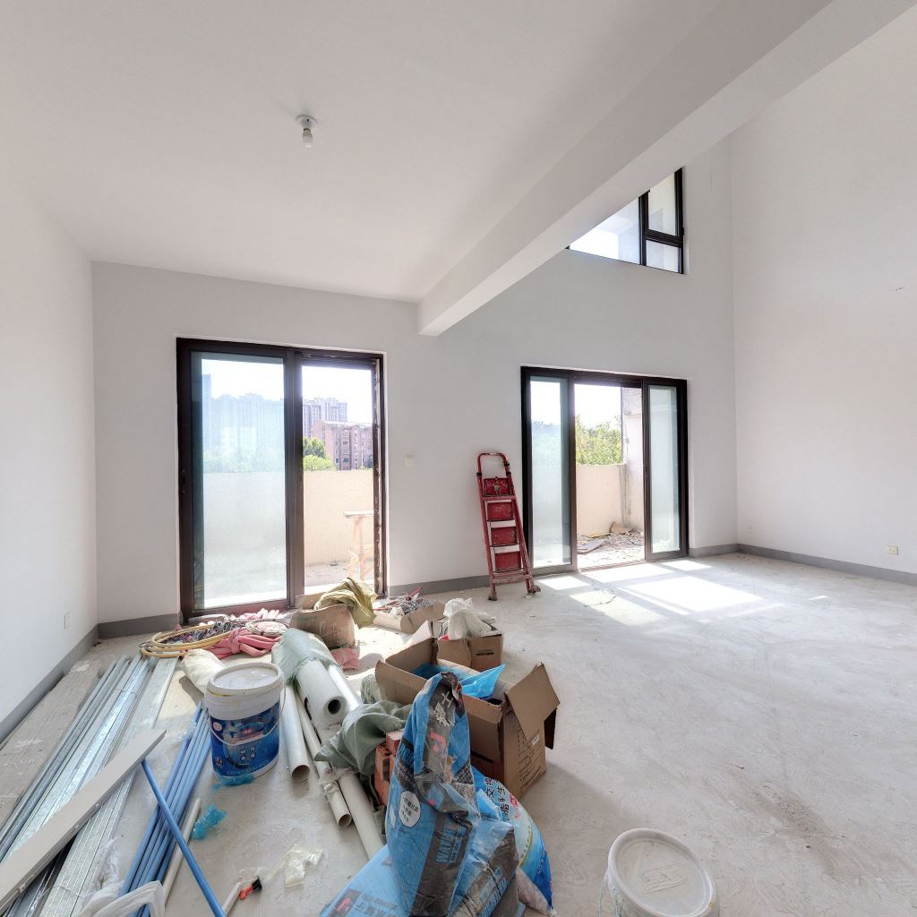中海铂樾府 5室2厅2卫 208.71m&sup2;