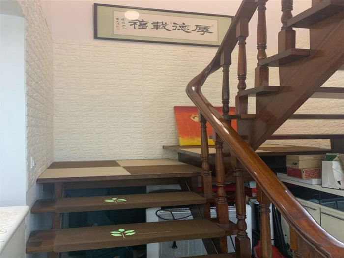 天润家园 3室2厅2卫 180m&sup2;