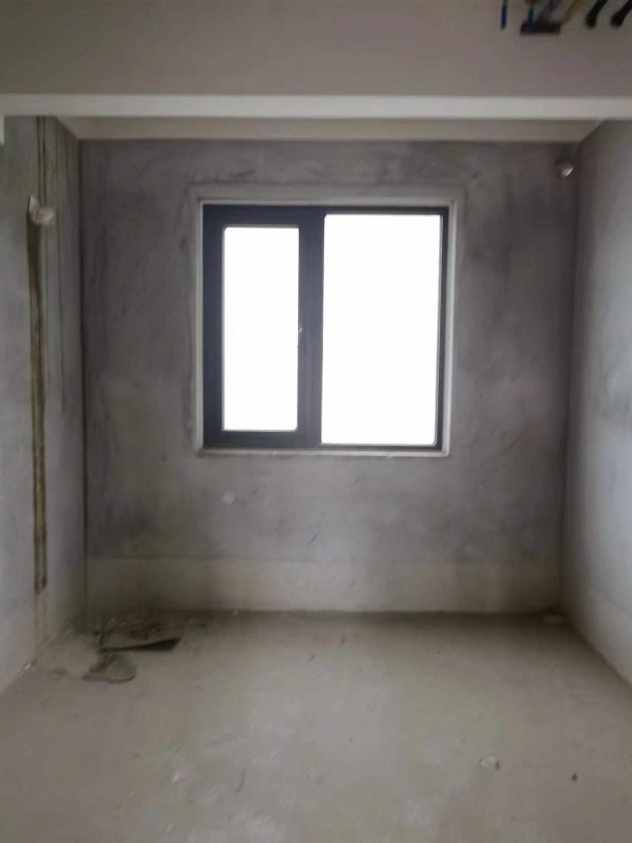 绿地新里城 4室2厅2卫 140m&sup2;