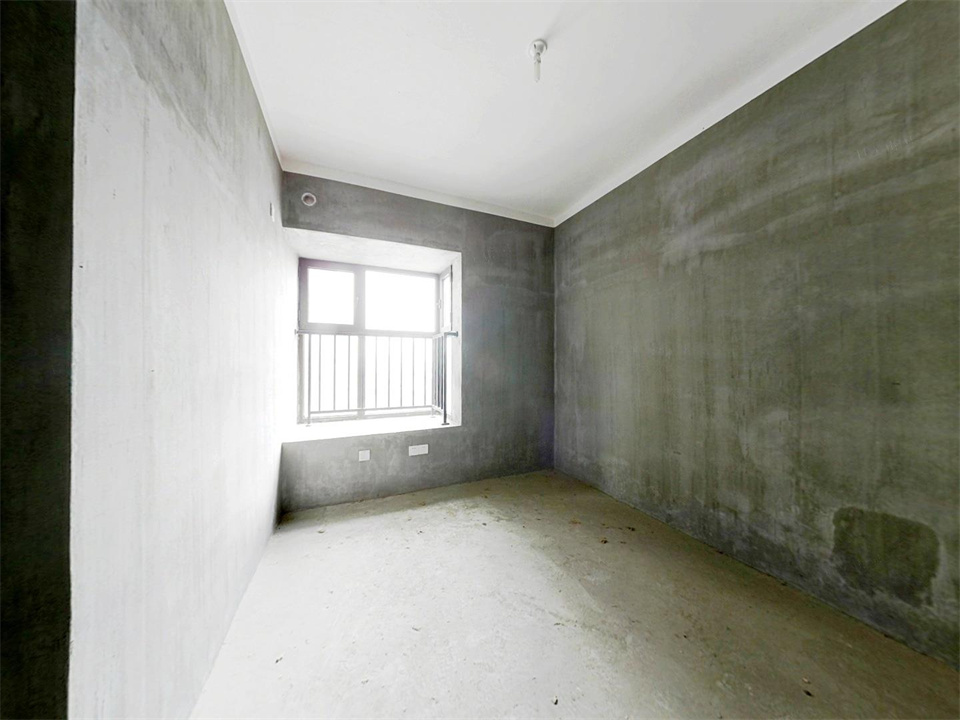 华强城 3室2厅2卫 118m&sup2;