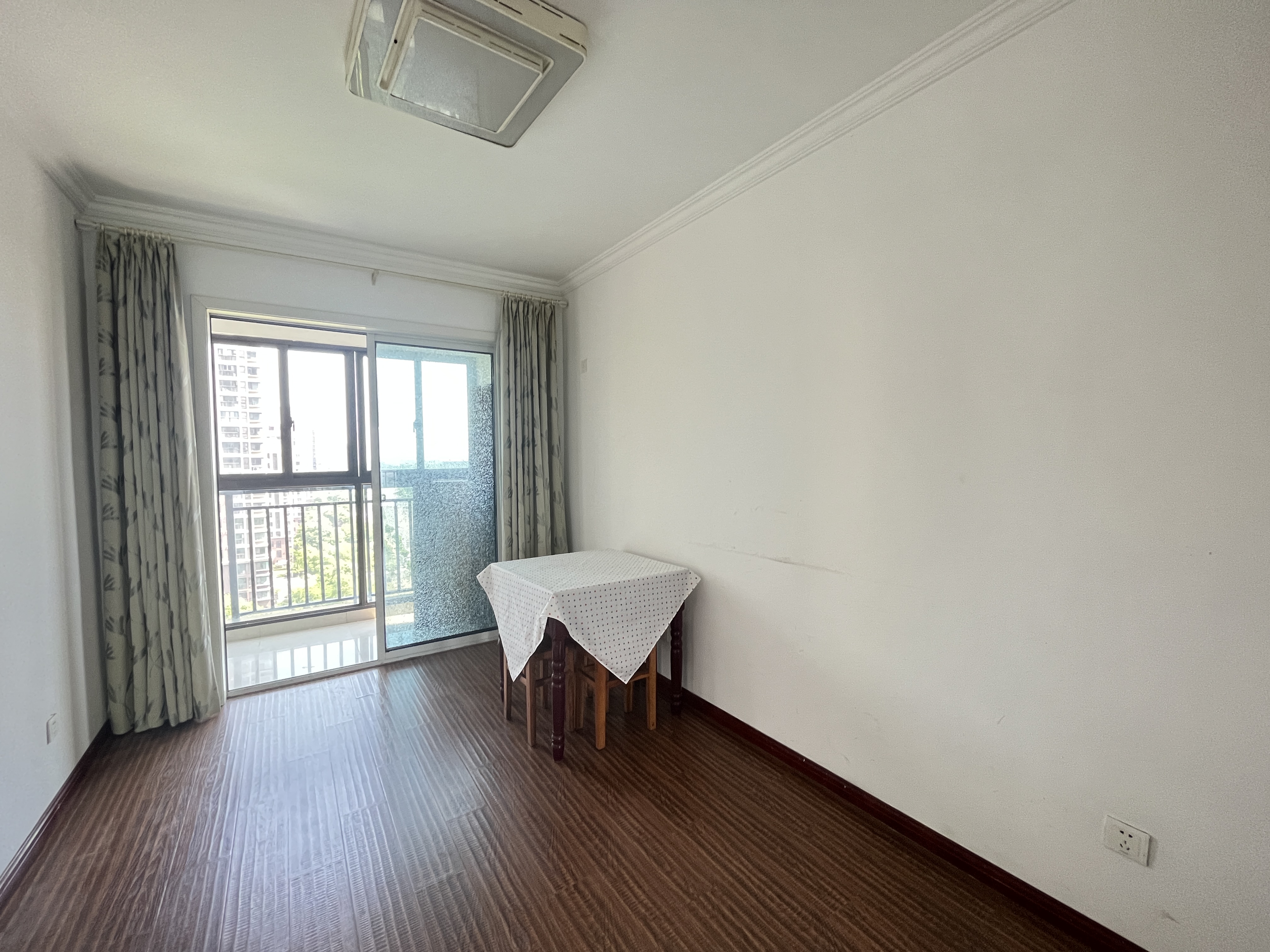 尚海城 3室2厅1卫 120m&sup2;