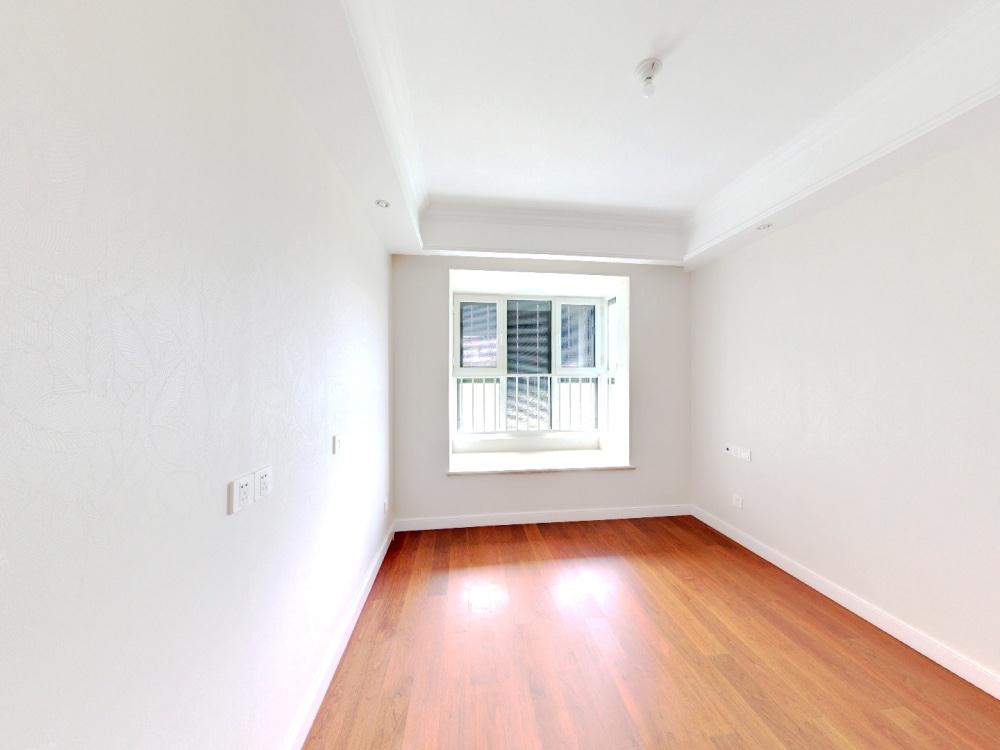 融创盛和九里桃源 4室2厅2卫 143m&sup2;