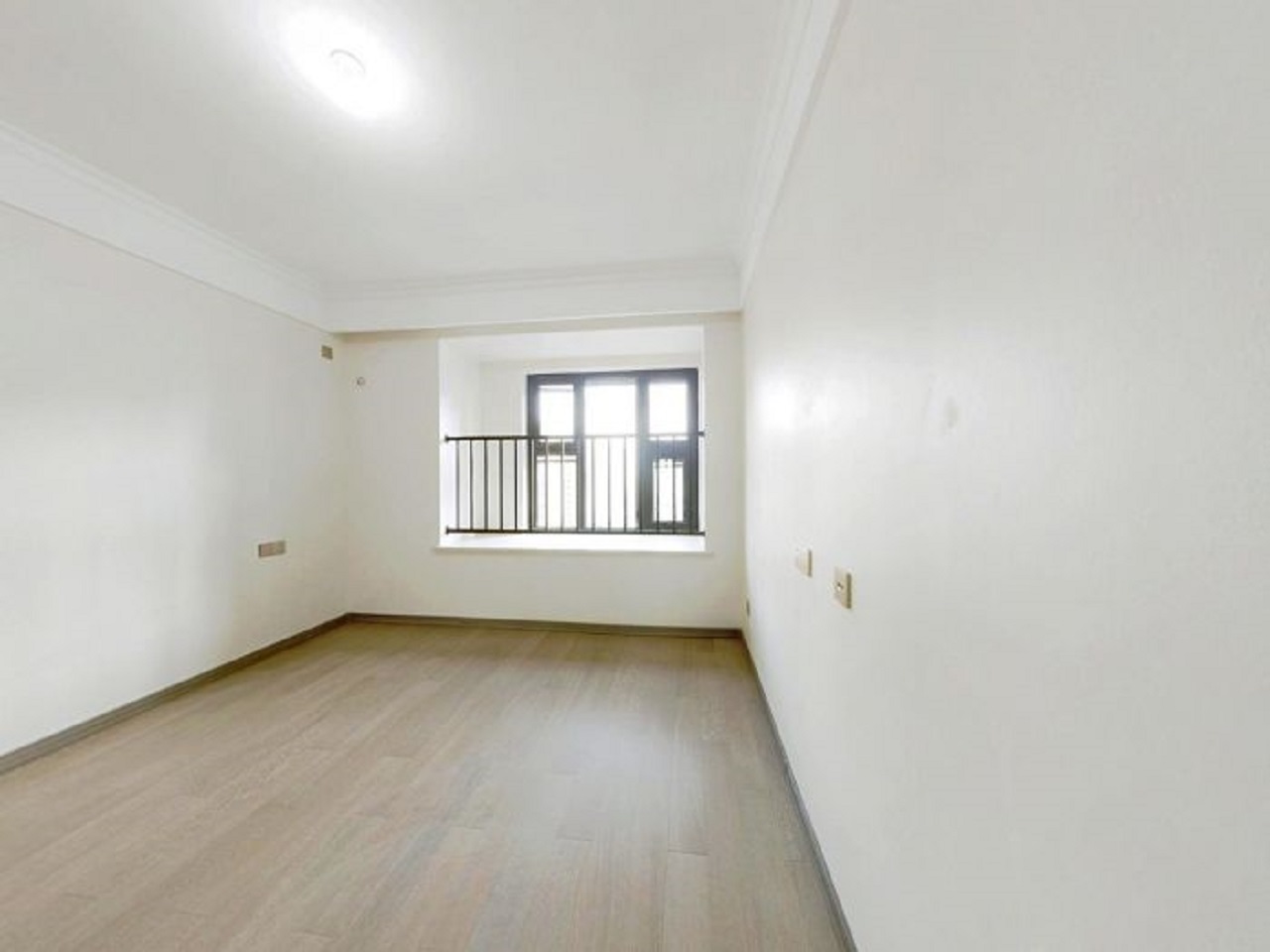 中创大都会 3室2厅1卫 98m&sup2;