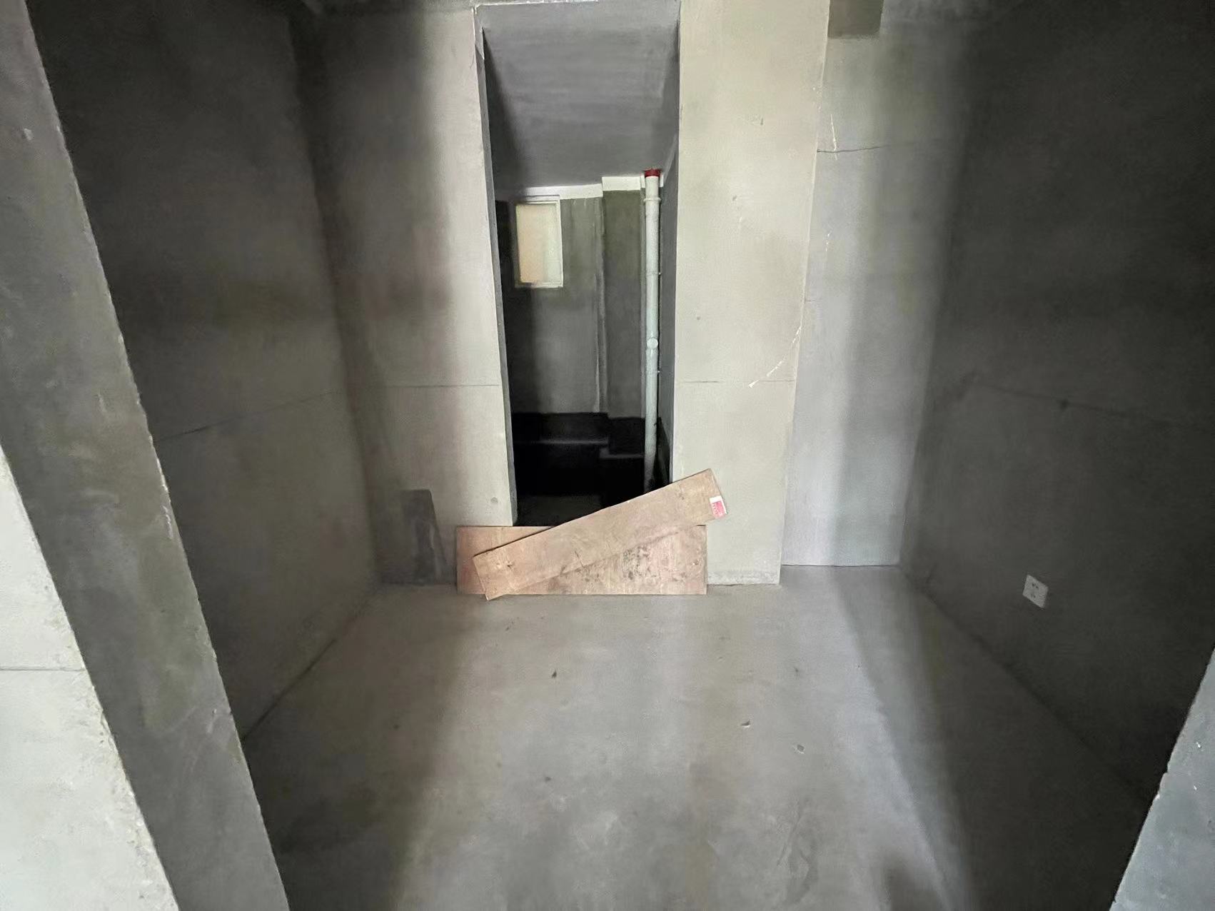佳源都市 3室2厅2卫 136m&sup2;