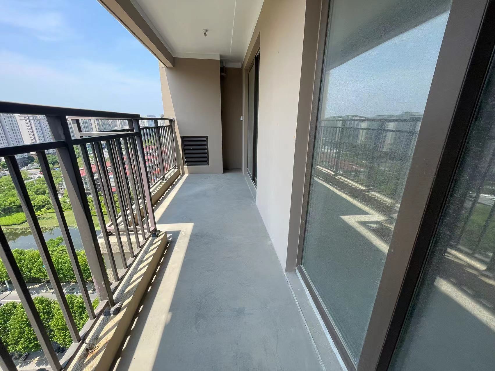 佳源都市 3室2厅2卫 110.41m&sup2;