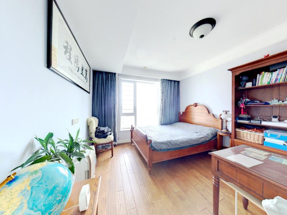 江海名苑南区 3室2厅2卫 157.00m&sup2;
