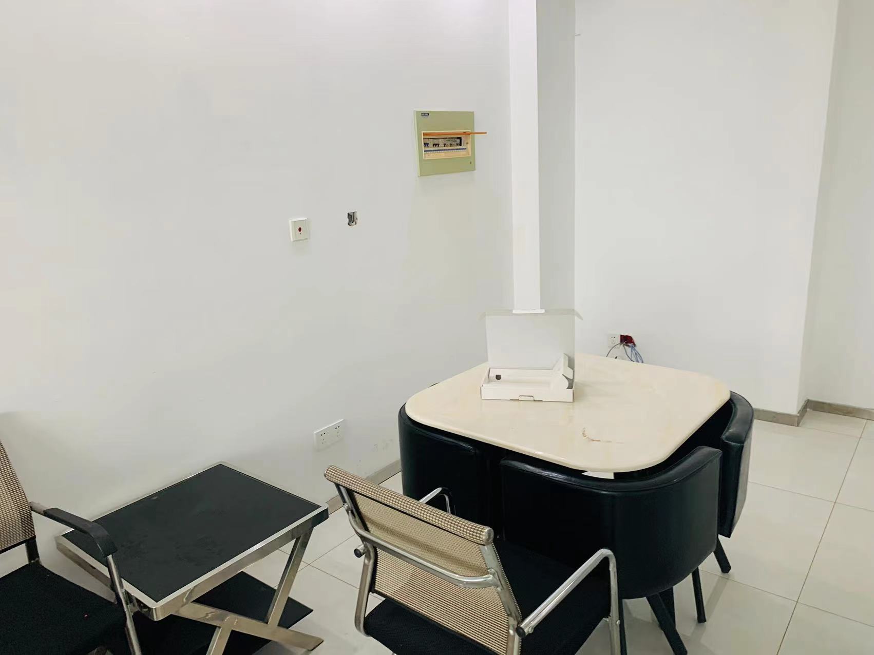 汇金国际 1室1厅1卫 50m&sup2;