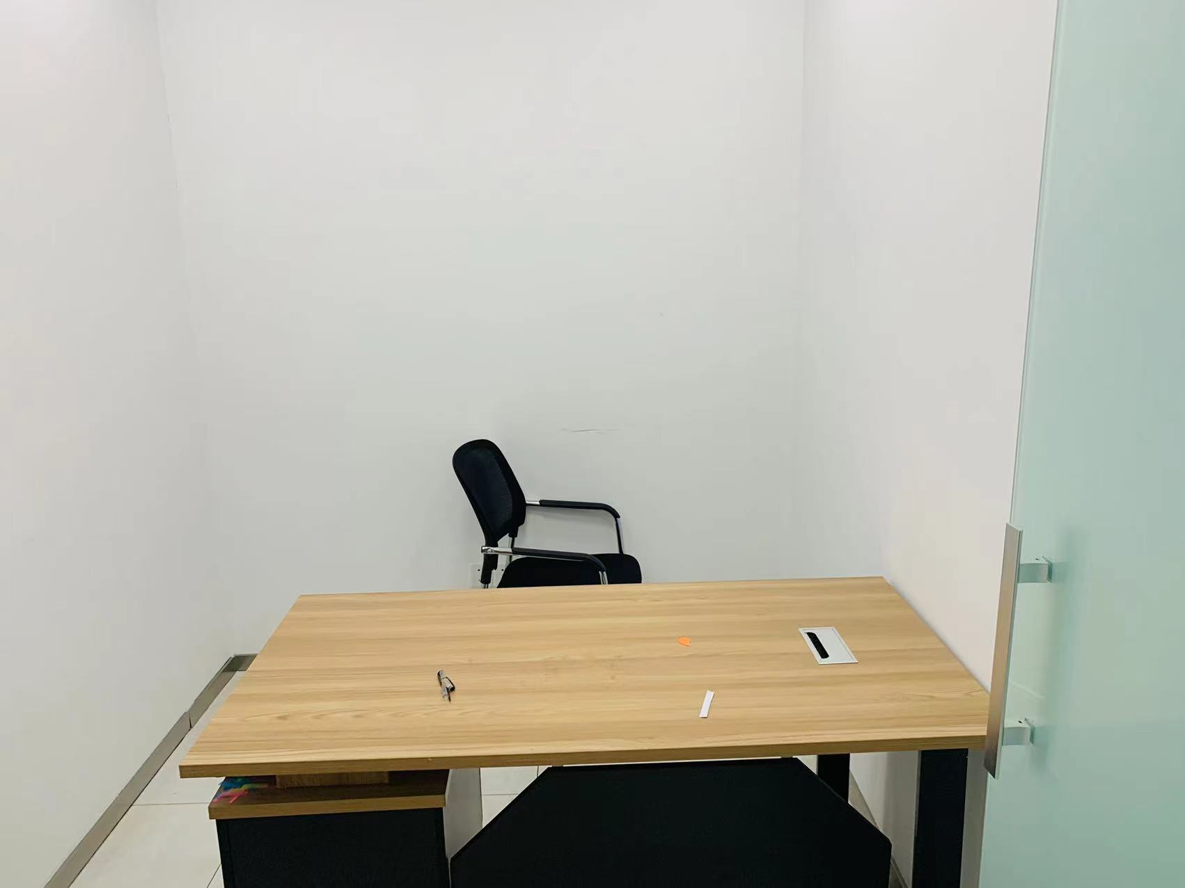 汇金国际 1室1厅1卫 50m&sup2;