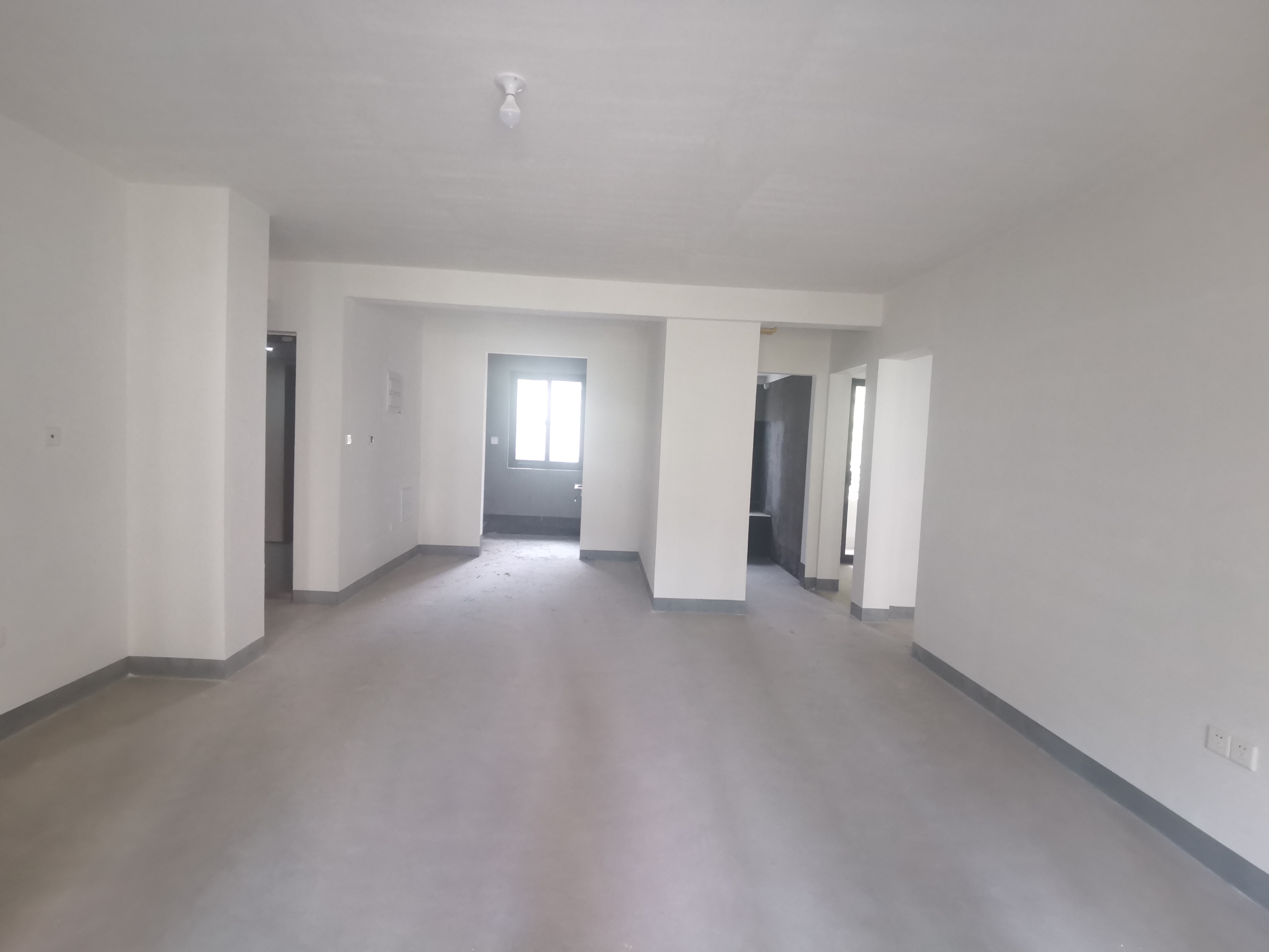 招商新城雍景湾 3室2厅2卫 117m²
